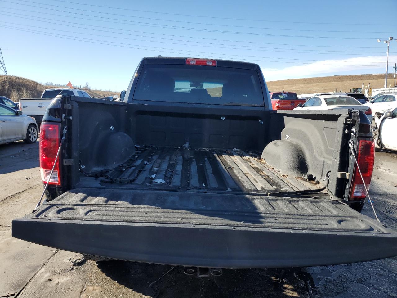 2013 Ram 1500 St Black vin: 1C6RR7FG4DS649036