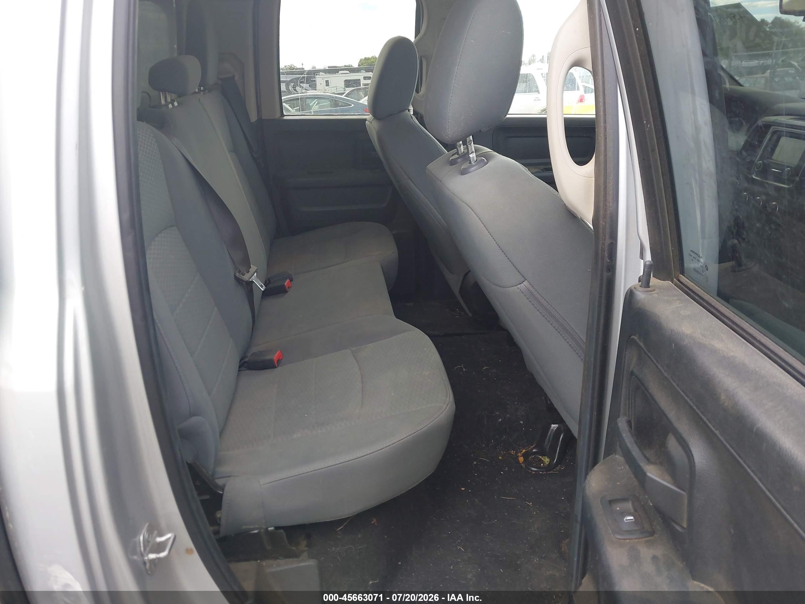 2014 Ram 1500 St Silver vin: 1C6RR7FG4ES294791
