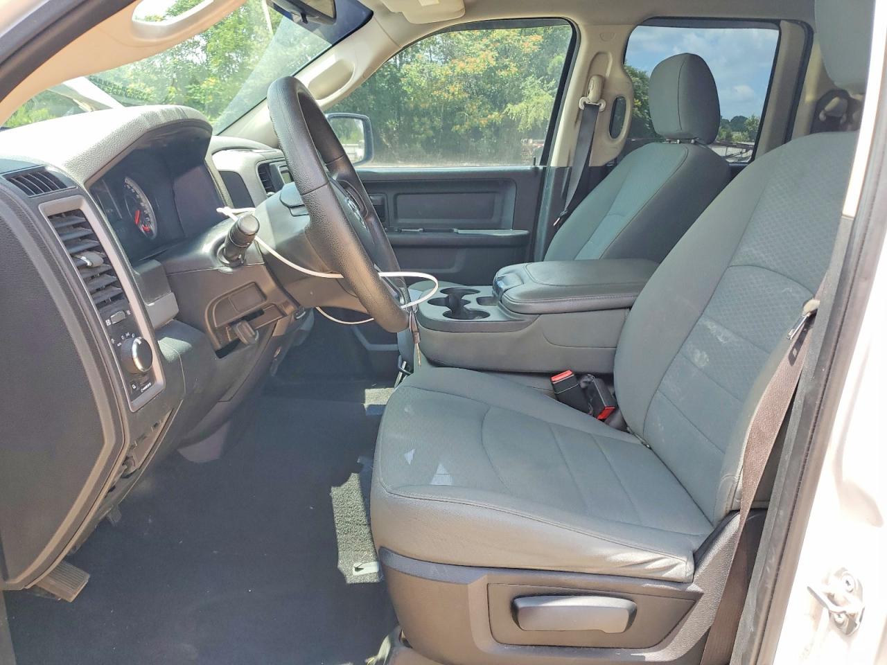 2015 Ram 1500 St White vin: 1C6RR7FG4FS647919