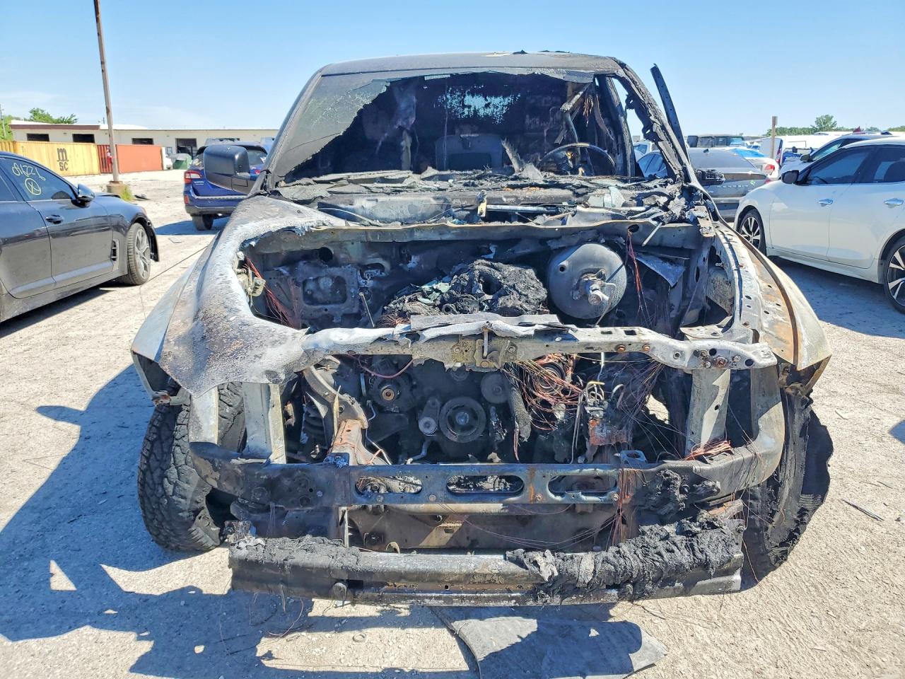 2015 Ram 1500 St Burn vin: 1C6RR7FG4FS672299