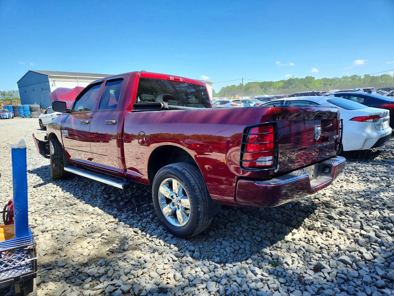 2019 Ram 1500 Classic Tradesman Red vin: 1C6RR7FG4KS536460