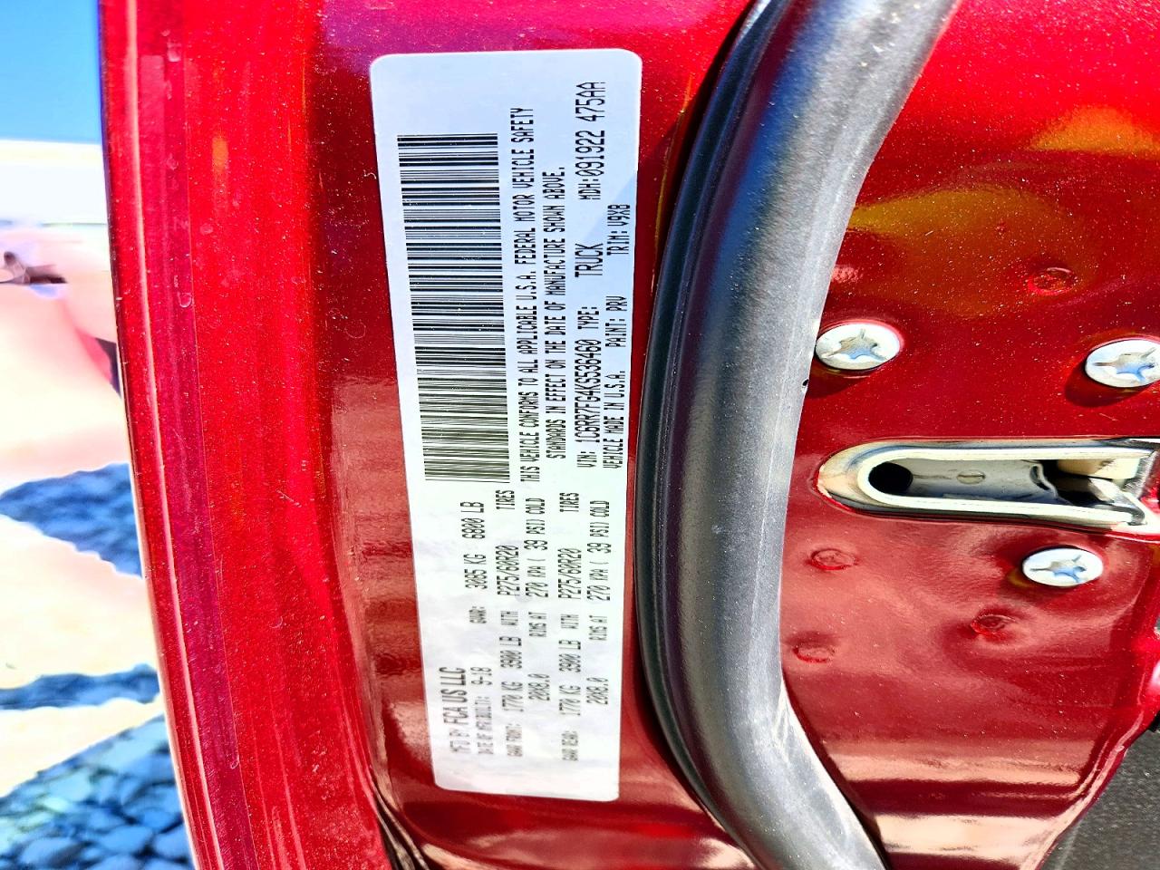 2019 Ram 1500 Classic Tradesman Red vin: 1C6RR7FG4KS536460