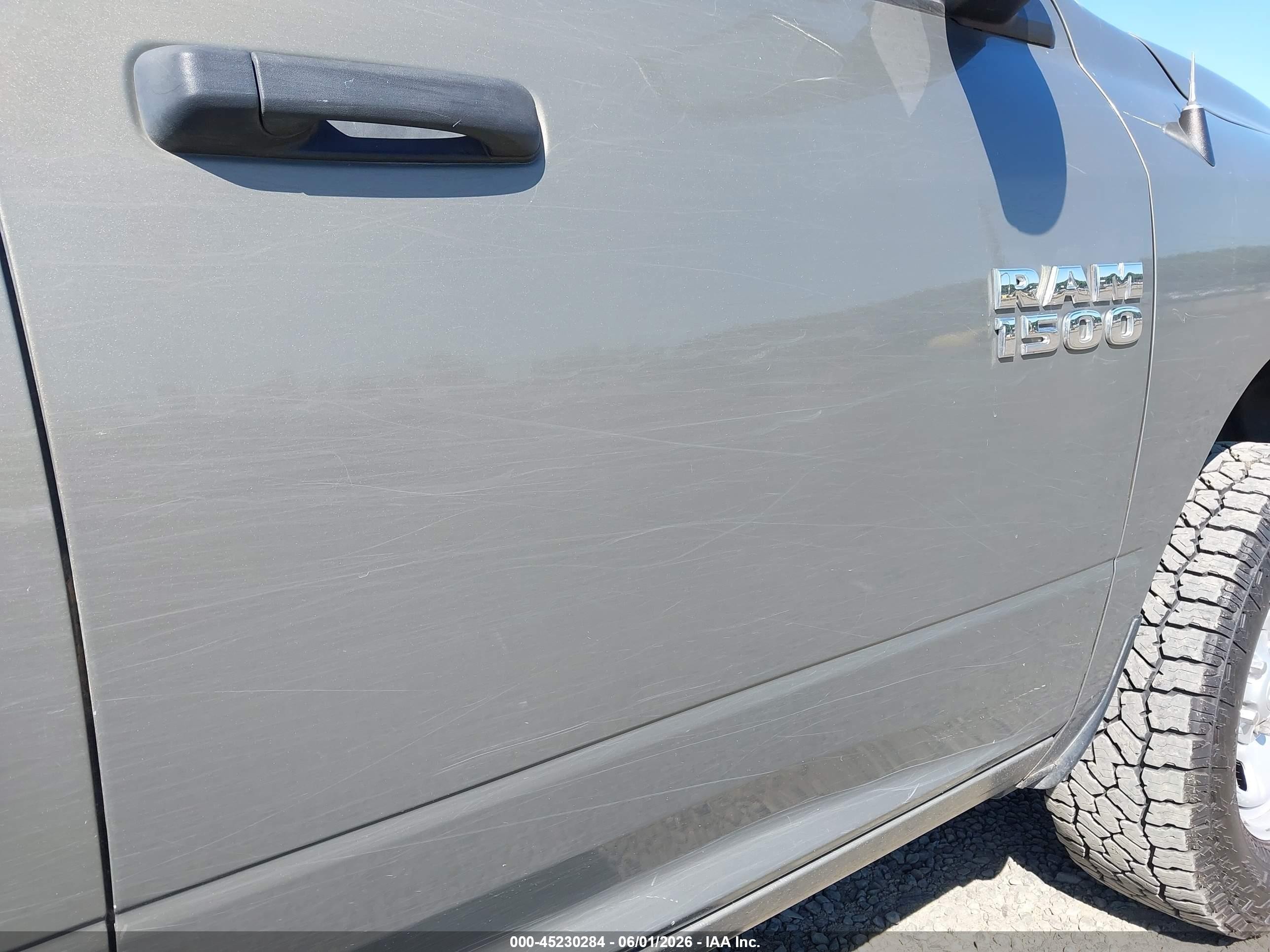2015 Ram 1500 Tradesman Brown vin: 1C6RR7FG5FS789664