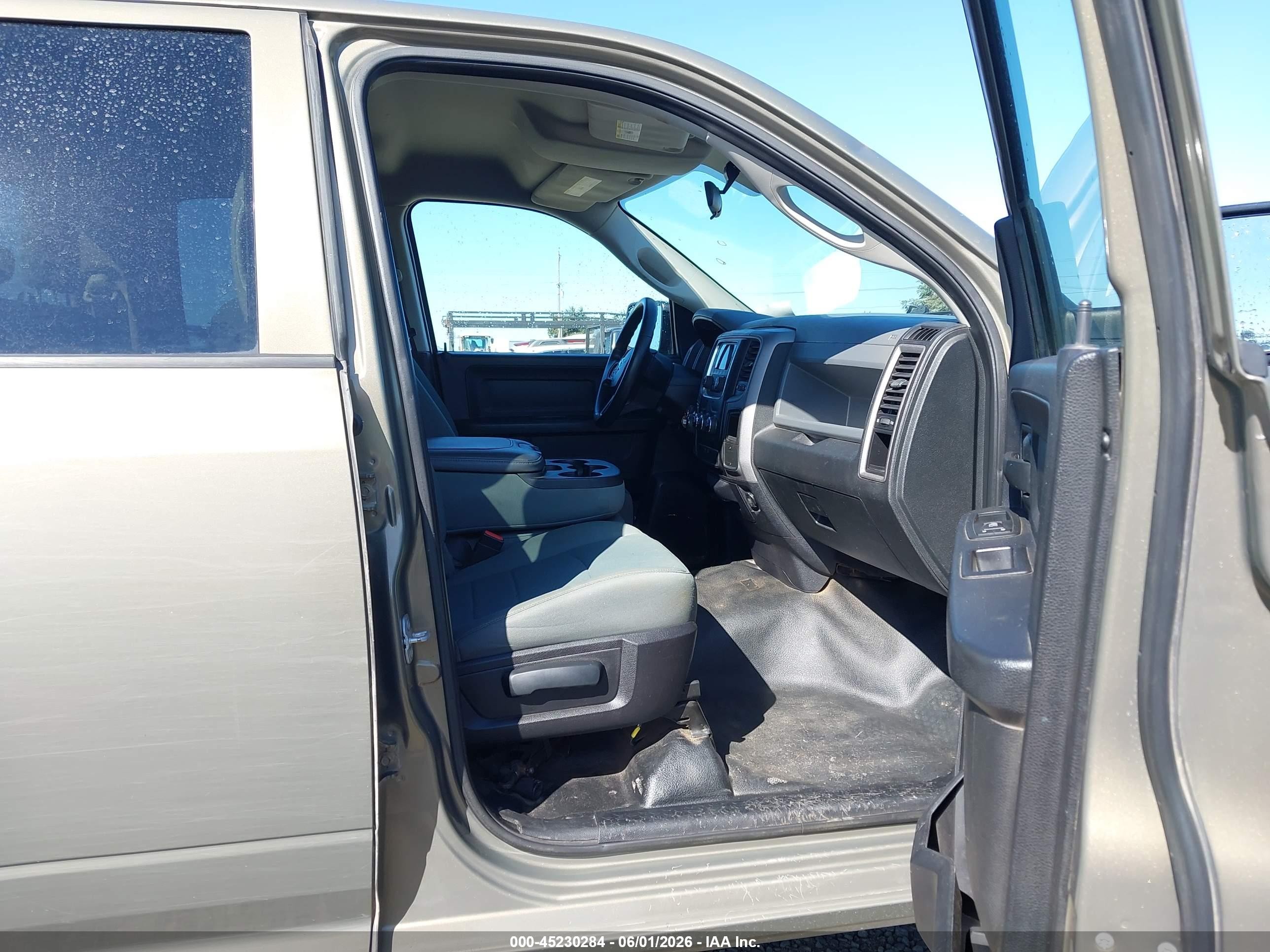 2015 Ram 1500 Tradesman Brown vin: 1C6RR7FG5FS789664