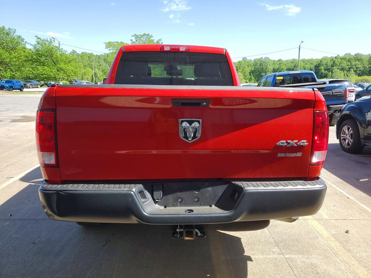 2019 Ram 1500 Classic Tradesman Red vin: 1C6RR7FG5KS717762