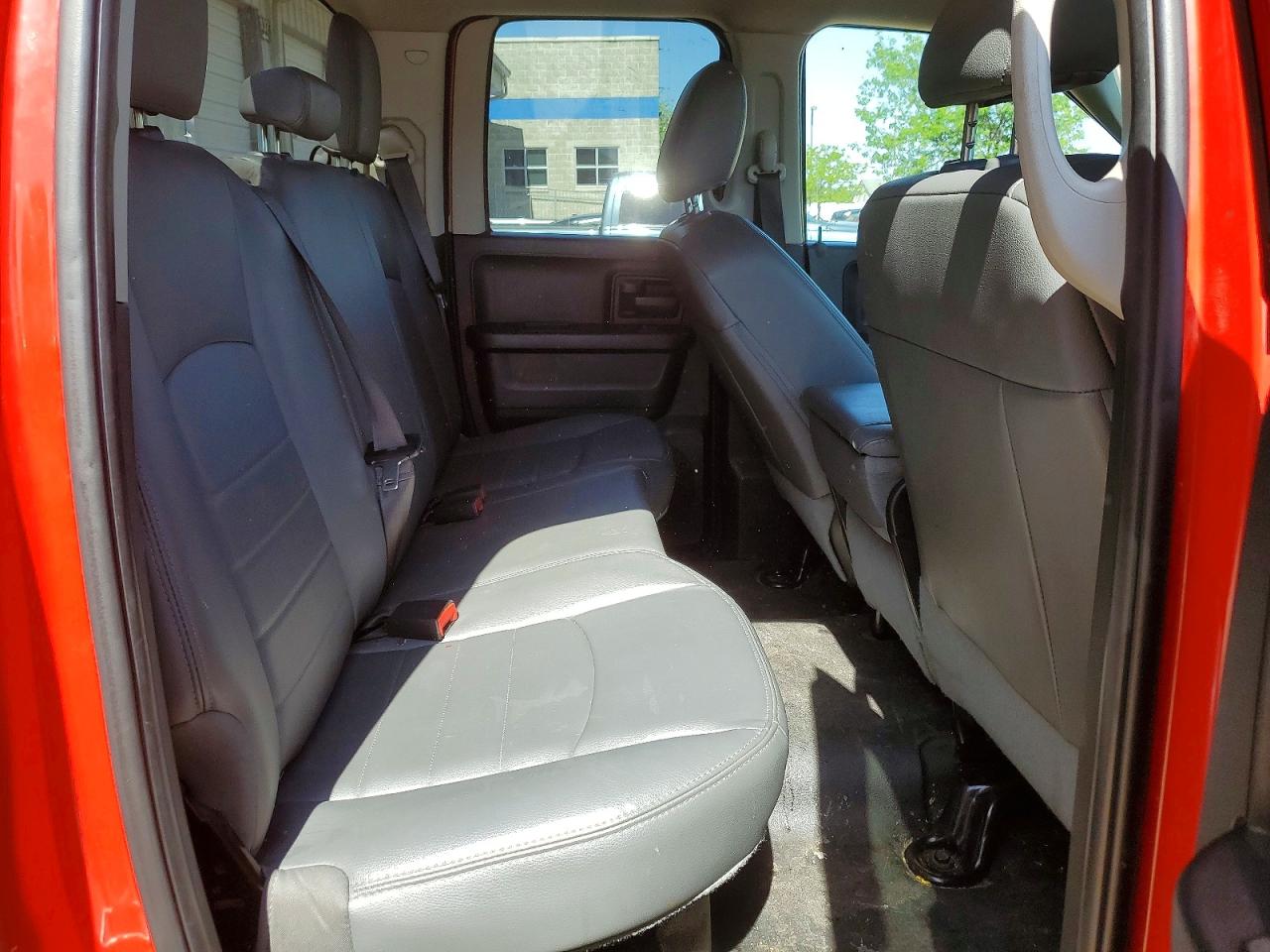2019 Ram 1500 Classic Tradesman Red vin: 1C6RR7FG5KS717762