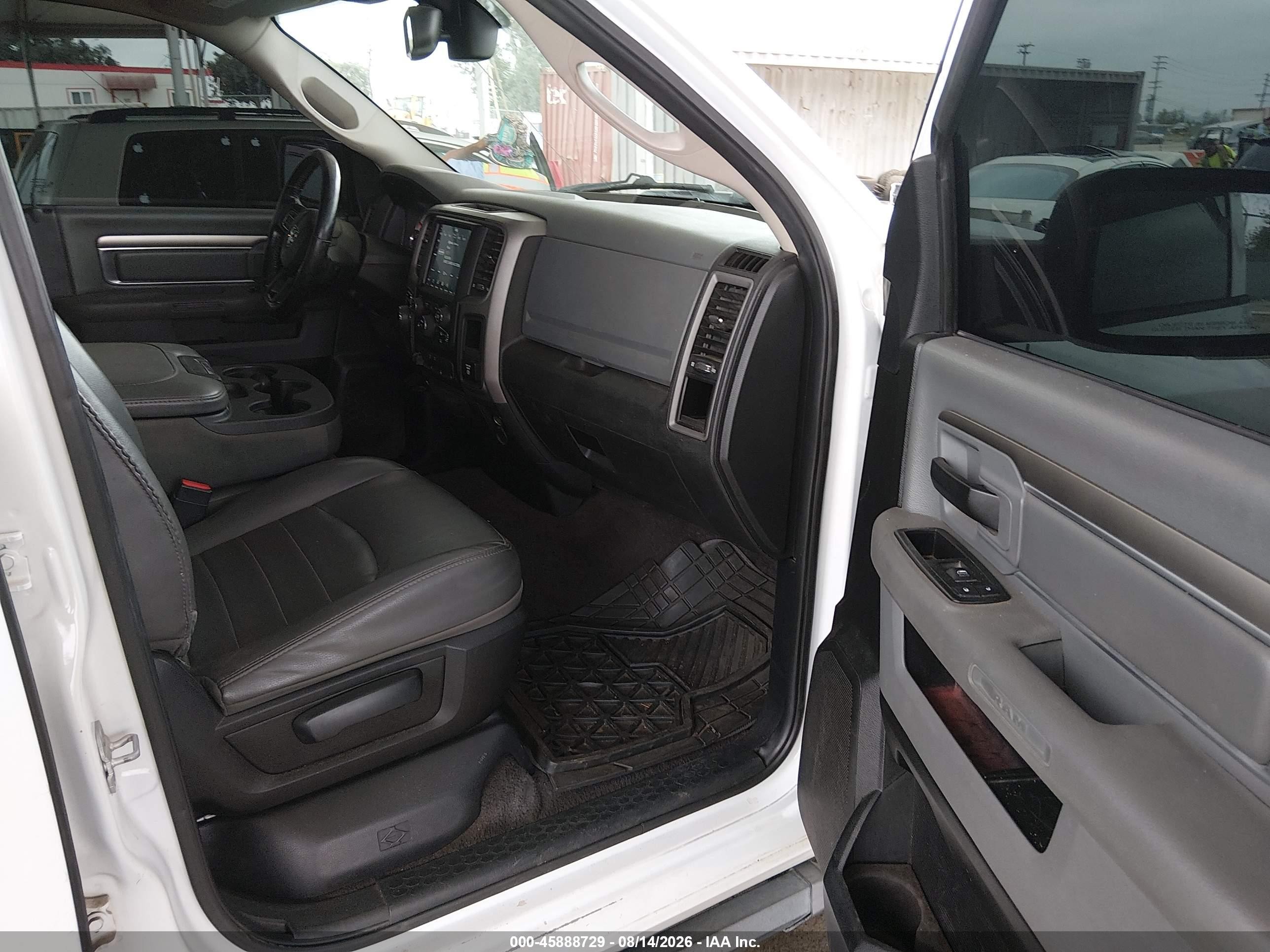 2014 Ram 1500 Tradesman White vin: 1C6RR7FG8ES164657