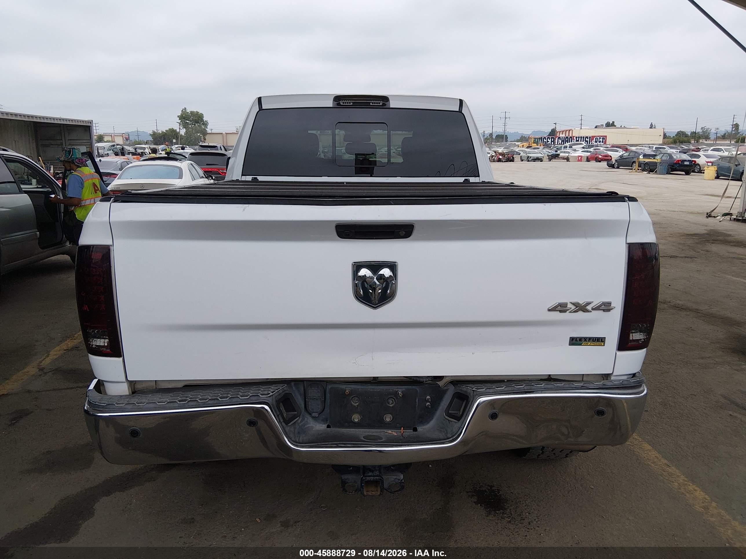 2014 Ram 1500 Tradesman White vin: 1C6RR7FG8ES164657