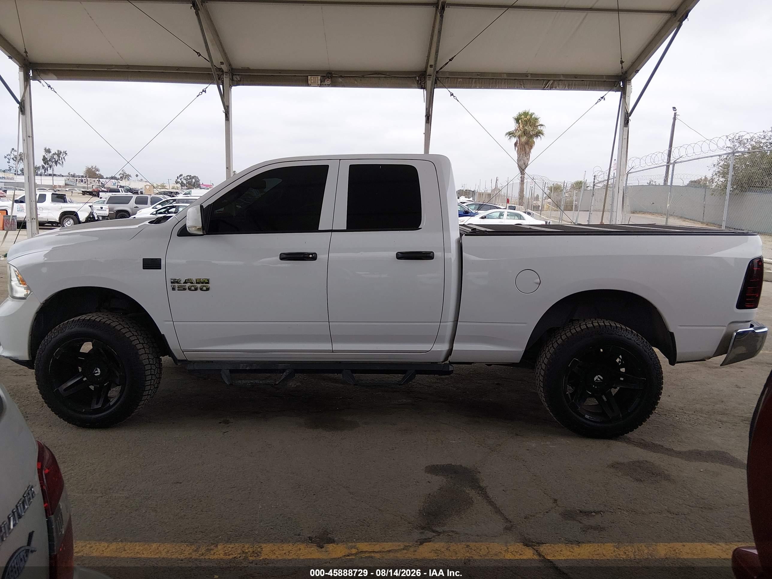 2014 Ram 1500 Tradesman White vin: 1C6RR7FG8ES164657