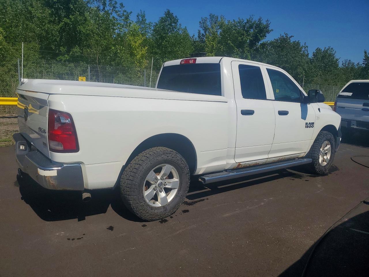 2015 Ram 1500 St White vin: 1C6RR7FG8FS703909