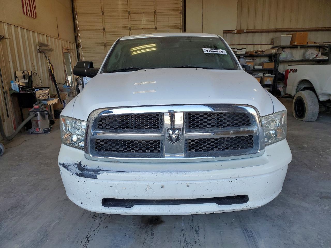 2015 Ram 1500 St White vin: 1C6RR7FGXFS746793