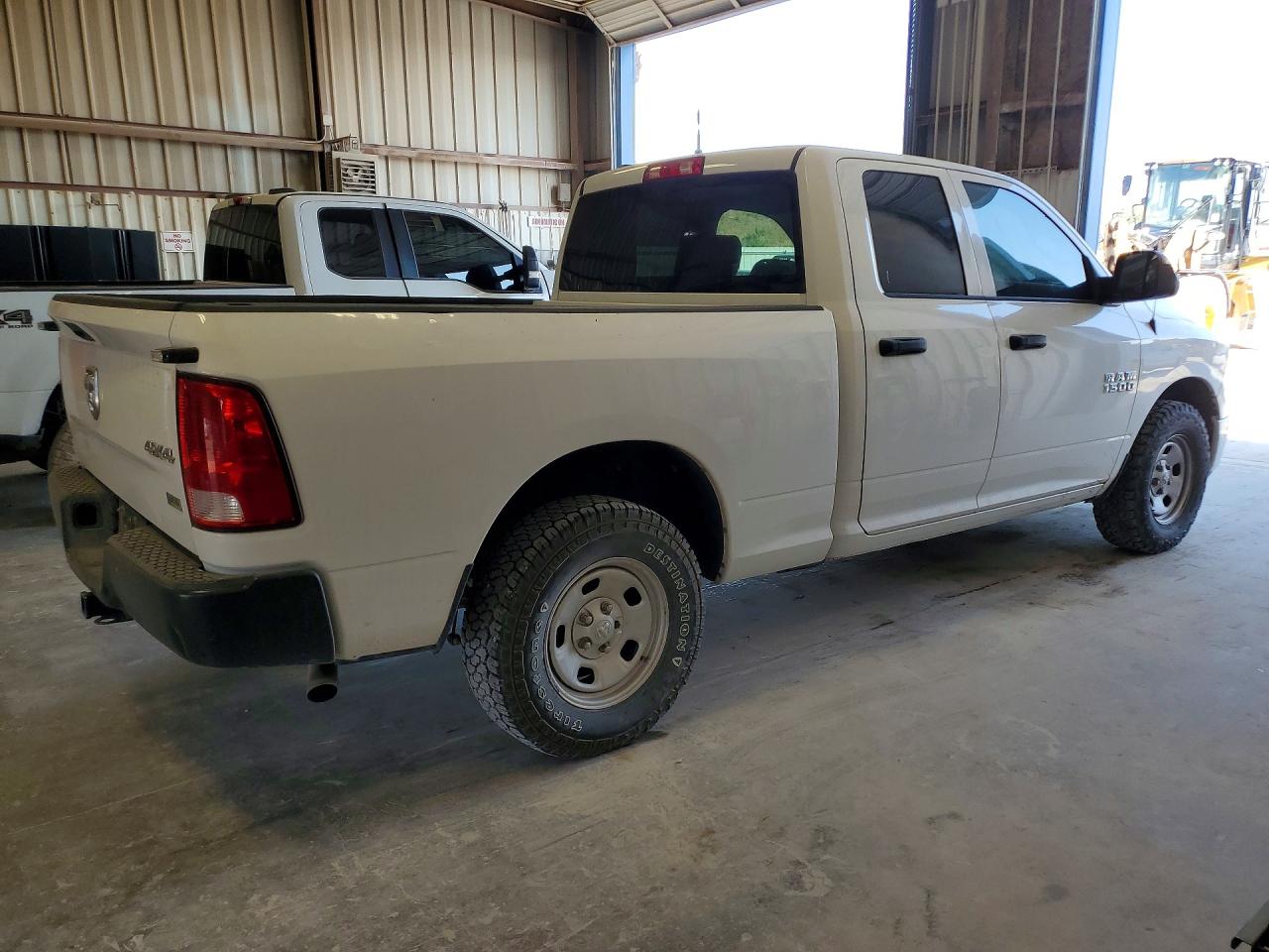 2015 Ram 1500 St White vin: 1C6RR7FGXFS746793