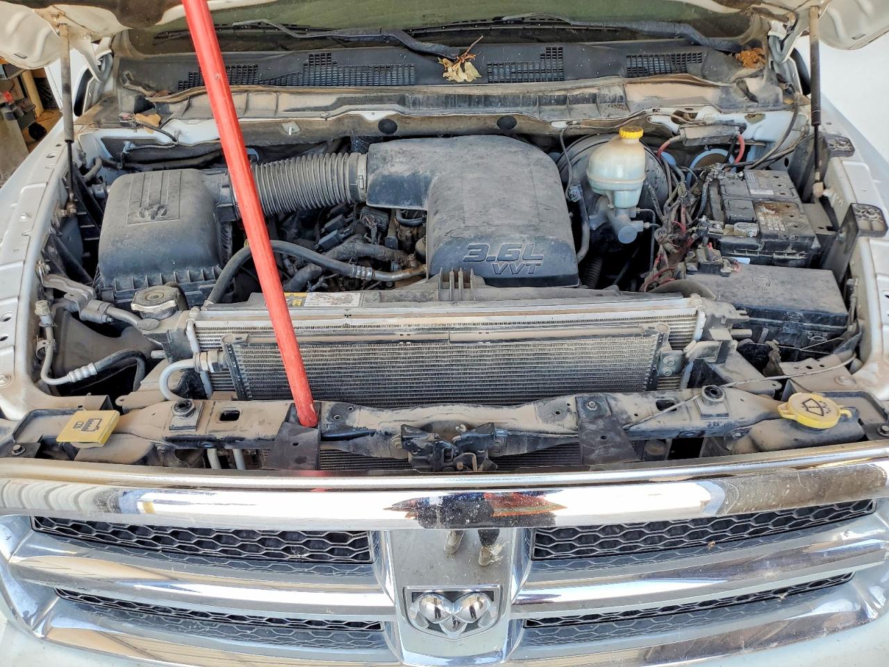 2015 Ram 1500 St White vin: 1C6RR7FGXFS746793
