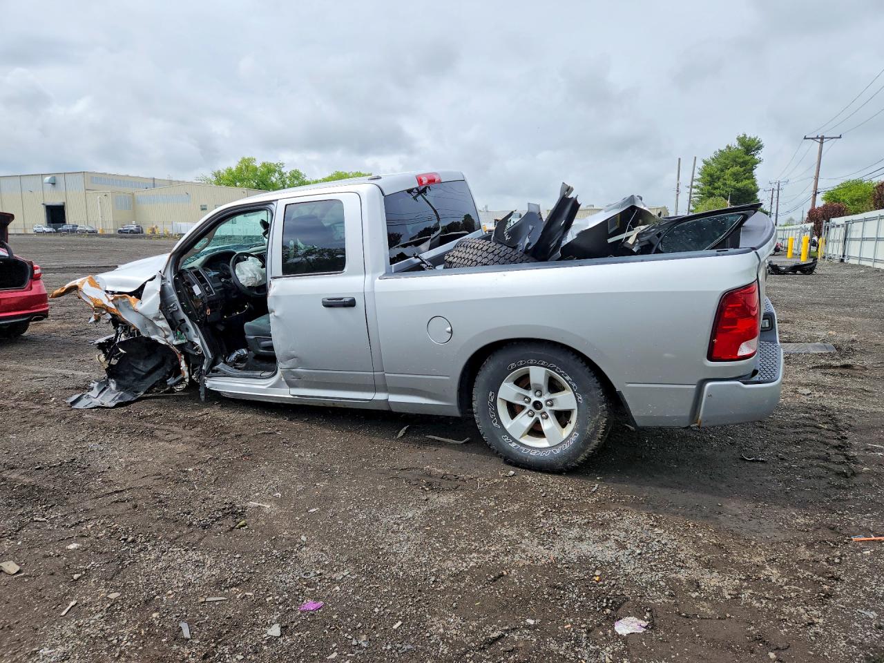 2018 Ram 1500 St Silver vin: 1C6RR7FGXJS328601