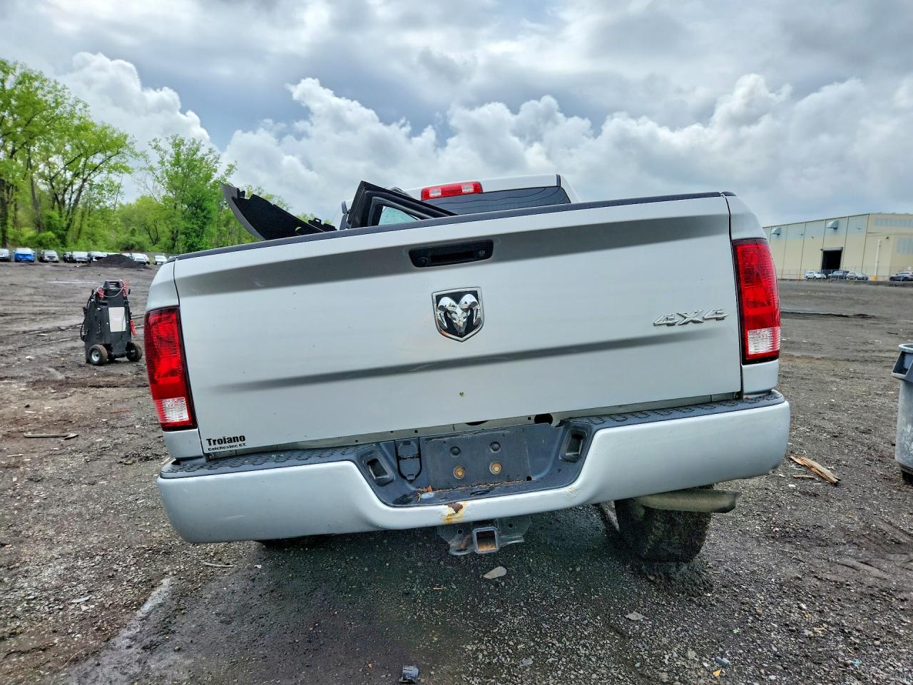 2018 Ram 1500 St Silver vin: 1C6RR7FGXJS328601