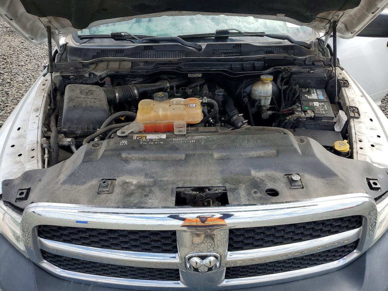2017 Ram 1500 St Белый vin: 1C6RR7FMXHS528460