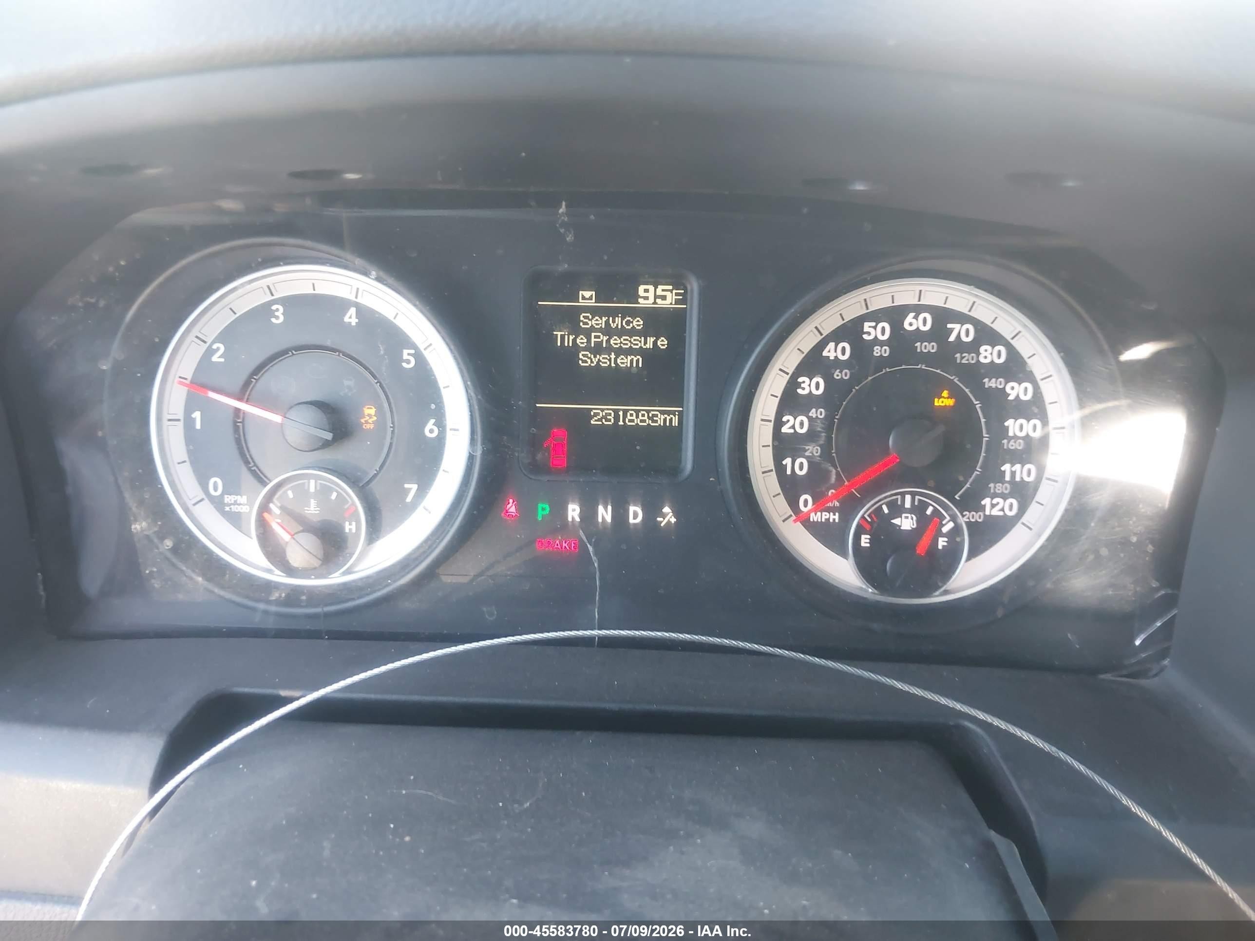 2013 Ram 1500 St White vin: 1C6RR7FP0DS501952