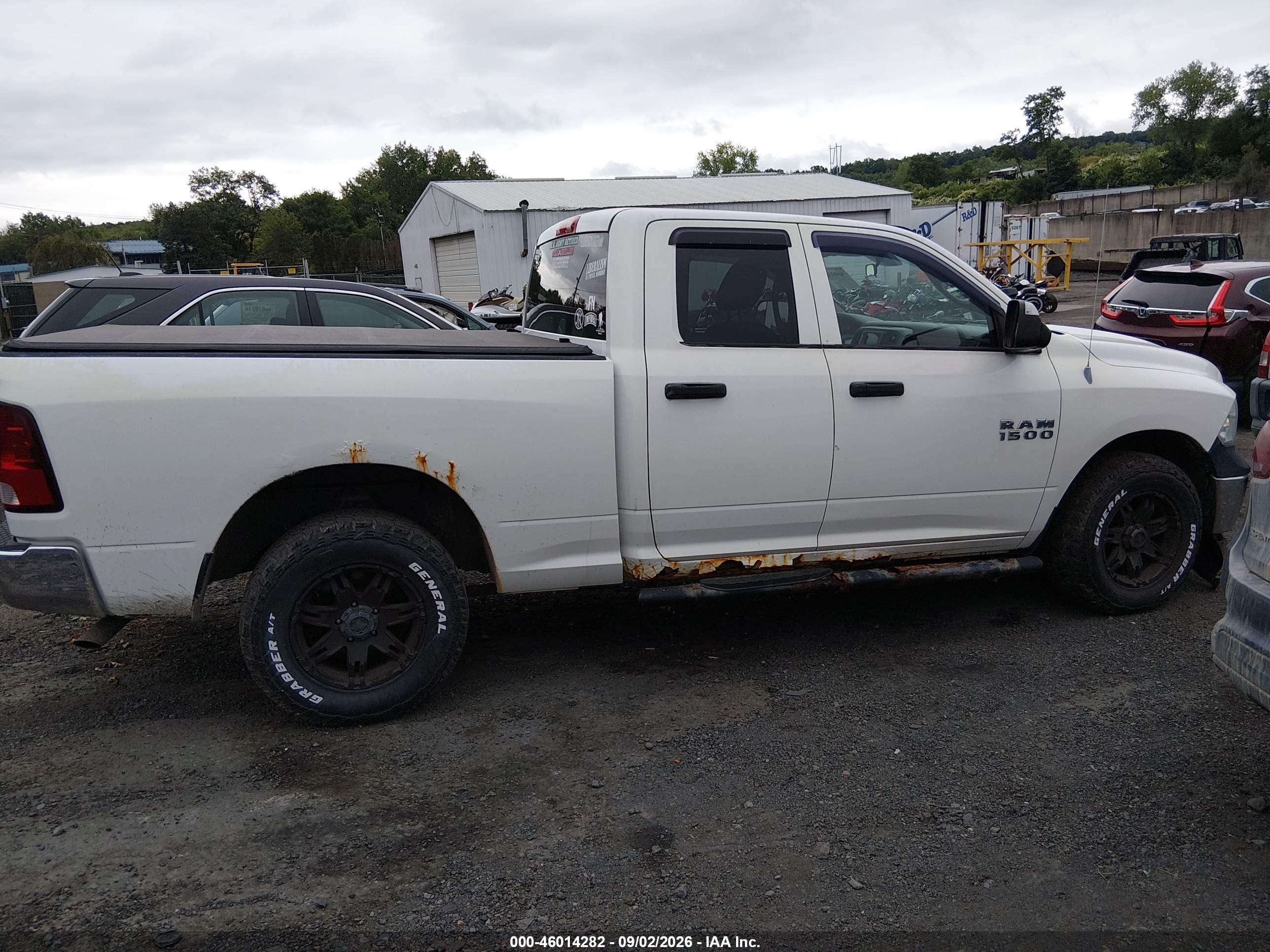 2013 Ram 1500 St White vin: 1C6RR7FP2DS502391