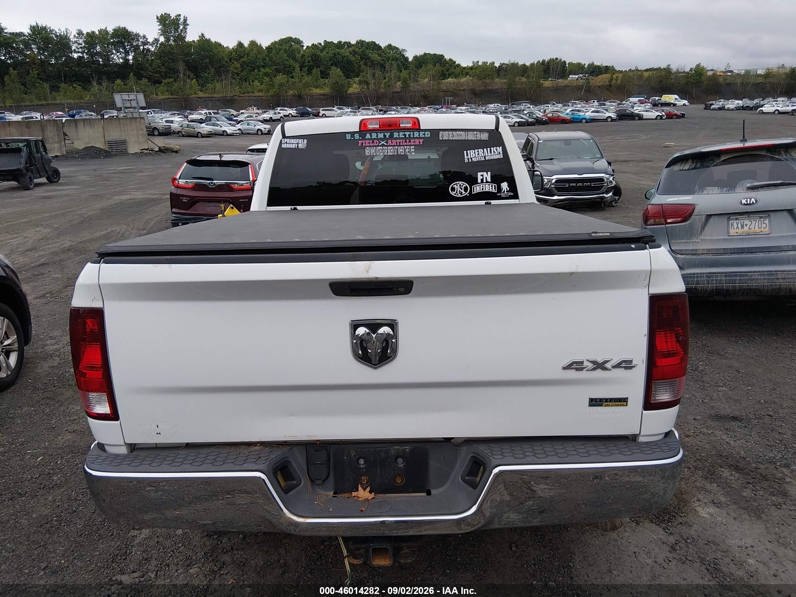2013 Ram 1500 St White vin: 1C6RR7FP2DS502391