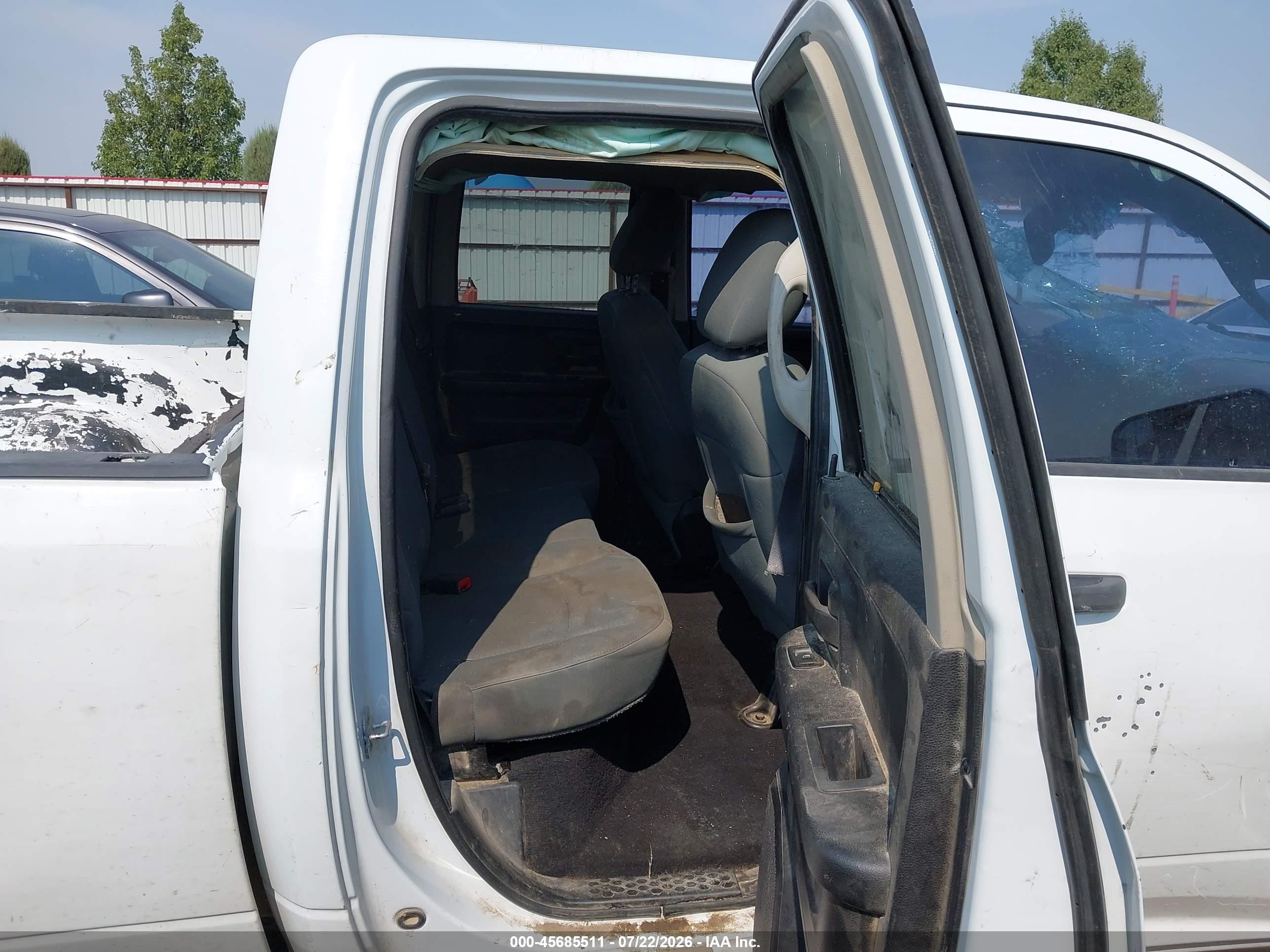 2013 Ram 1500 St White vin: 1C6RR7FP6DS601151