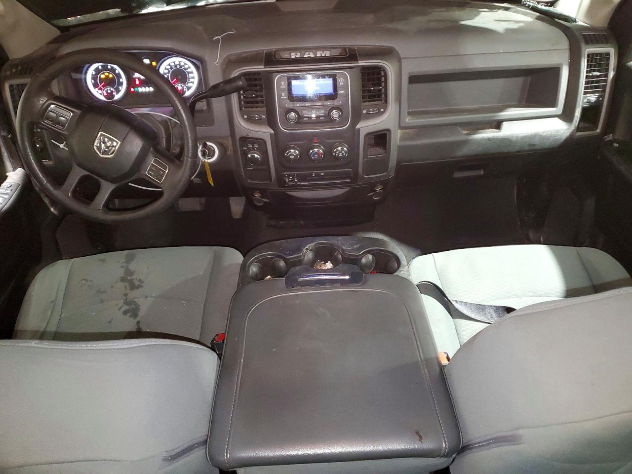 2013 Ram 1500 St Red vin: 1C6RR7FT0DS521258
