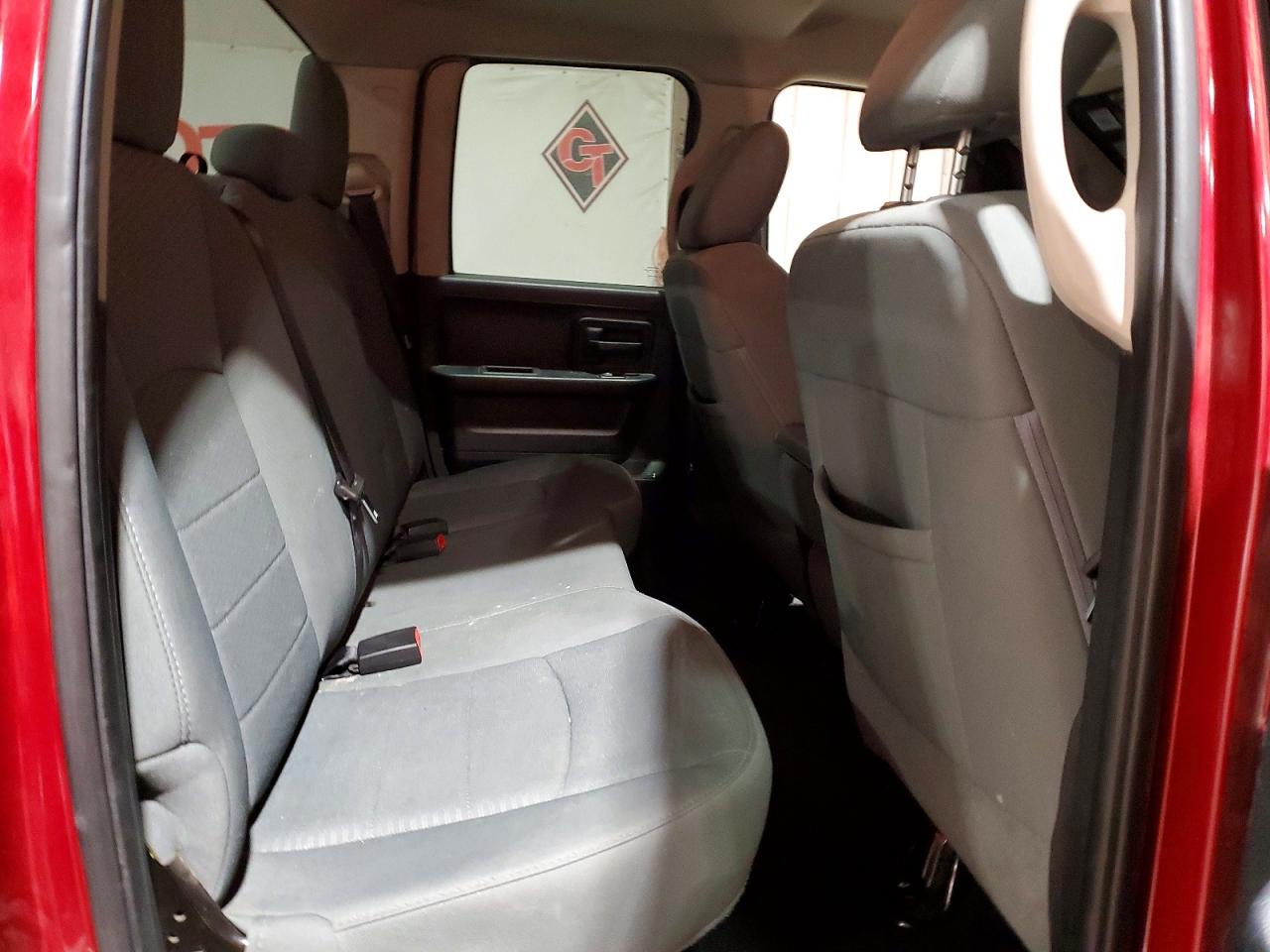 2013 Ram 1500 St Red vin: 1C6RR7FT0DS521258