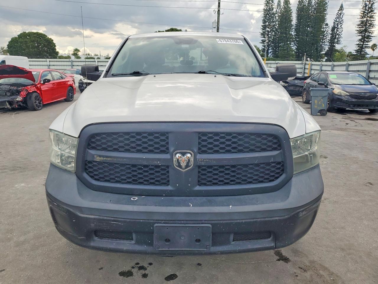 2013 Ram 1500 St White vin: 1C6RR7FT0DS572422