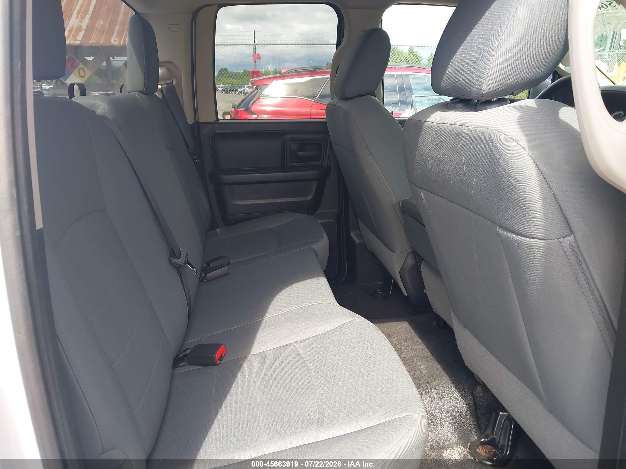 2015 Ram 1500 Tradesman White vin: 1C6RR7FT0FS520193