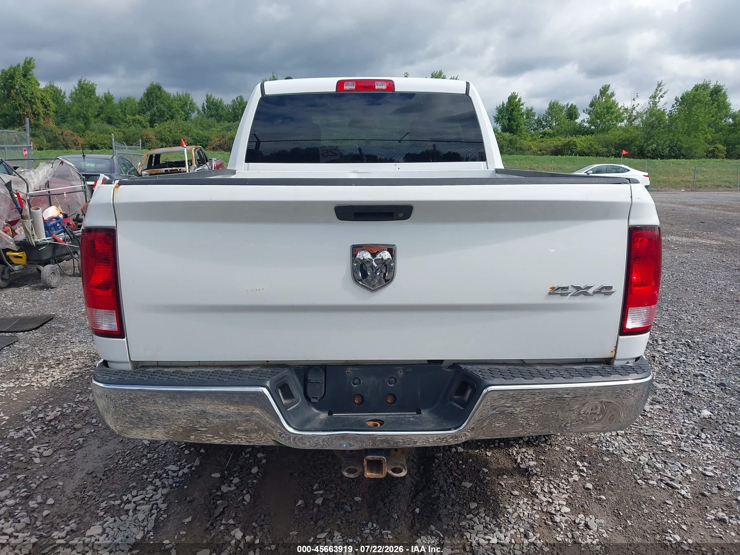 2015 Ram 1500 Tradesman White vin: 1C6RR7FT0FS520193