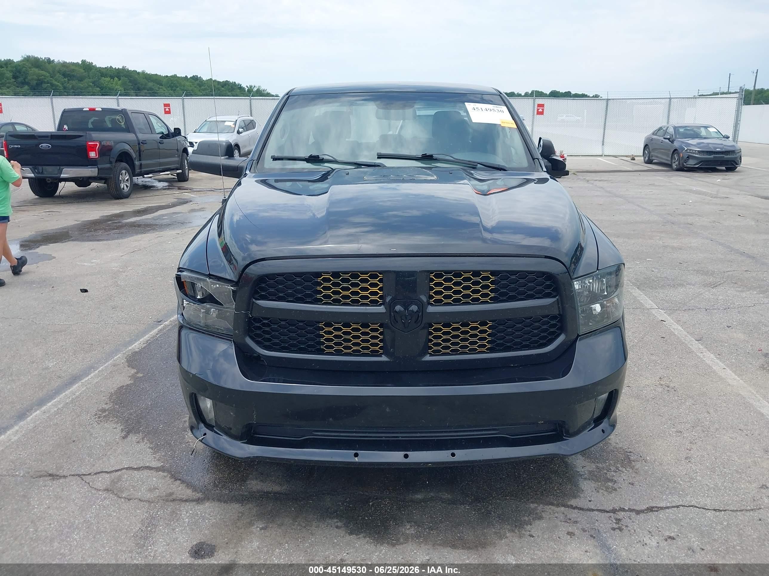 2015 Ram 1500 Express Black vin: 1C6RR7FT0FS683216