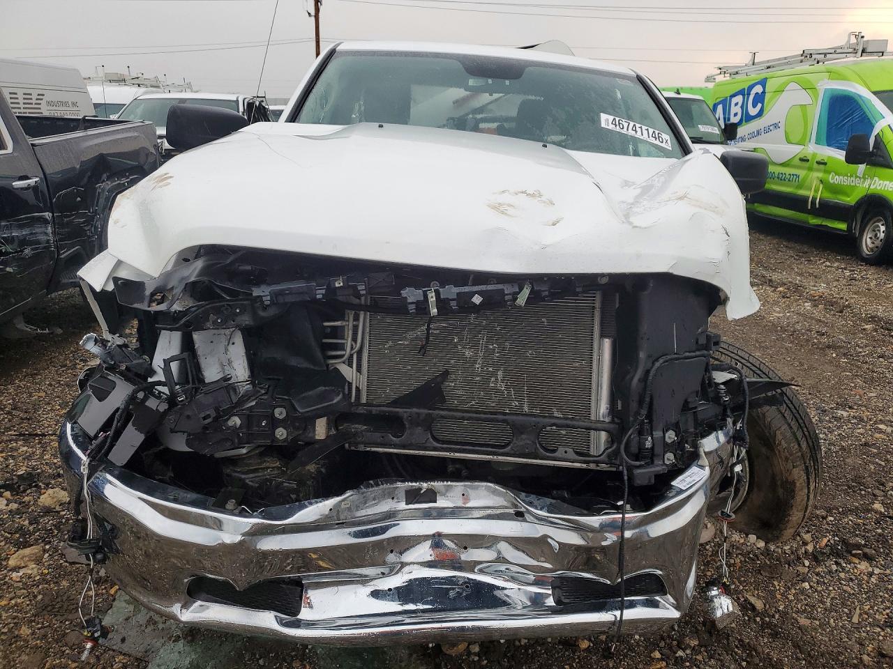 2022 Ram 1500 Classic Tradesman White vin: 1C6RR7FT0NS230552
