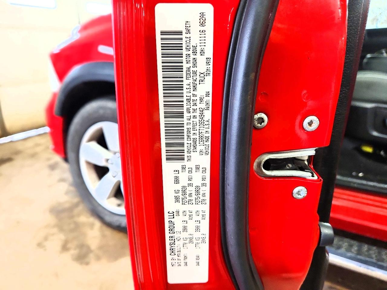 2013 Ram 1500 St Red vin: 1C6RR7FT1DS549442