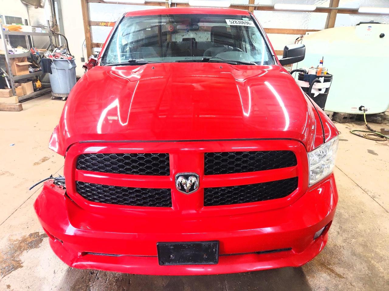 2013 Ram 1500 St Red vin: 1C6RR7FT1DS549442