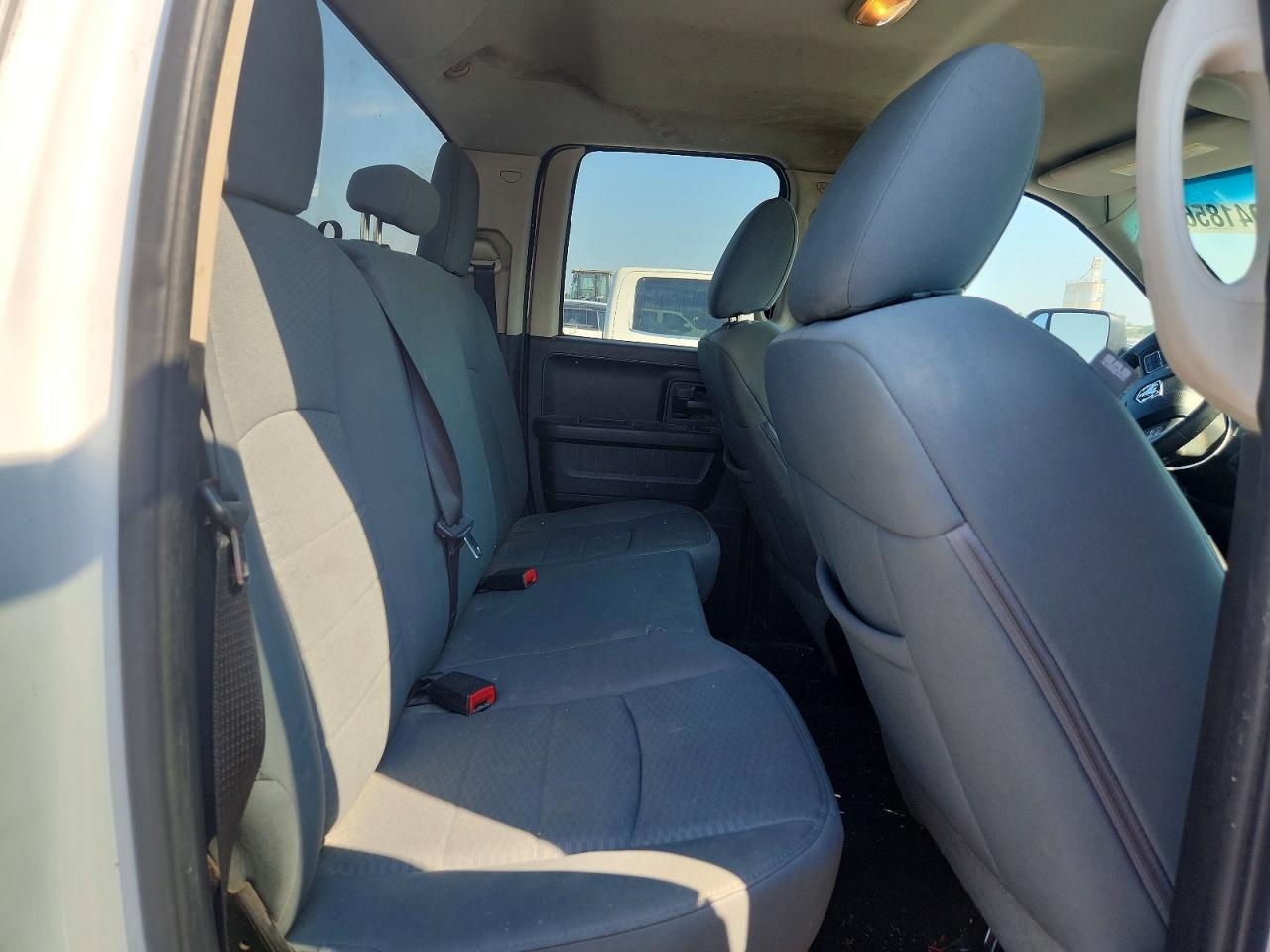 2013 Ram 1500 St White vin: 1C6RR7FT1DS590007