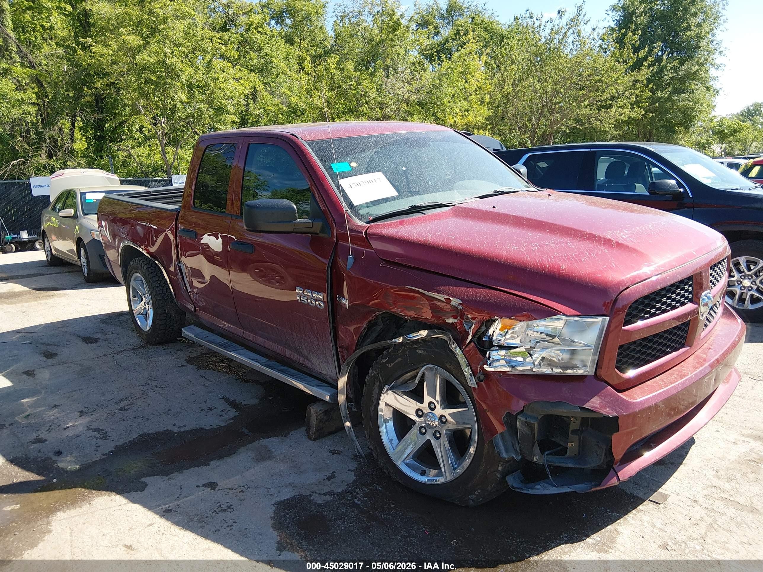 2013 Ram 1500 Express Burgundy vin: 1C6RR7FT1DS647600