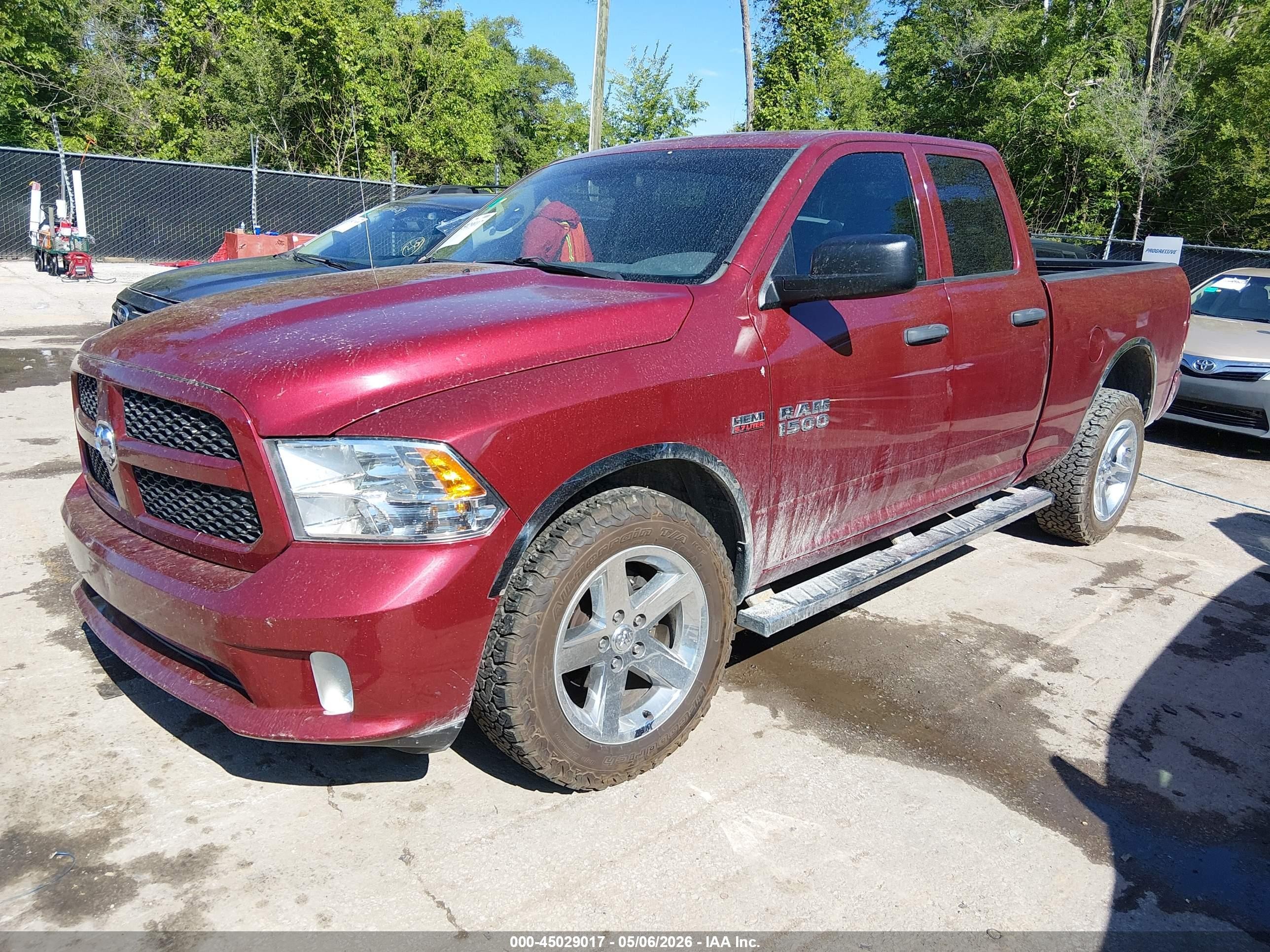2013 Ram 1500 Express Burgundy vin: 1C6RR7FT1DS647600