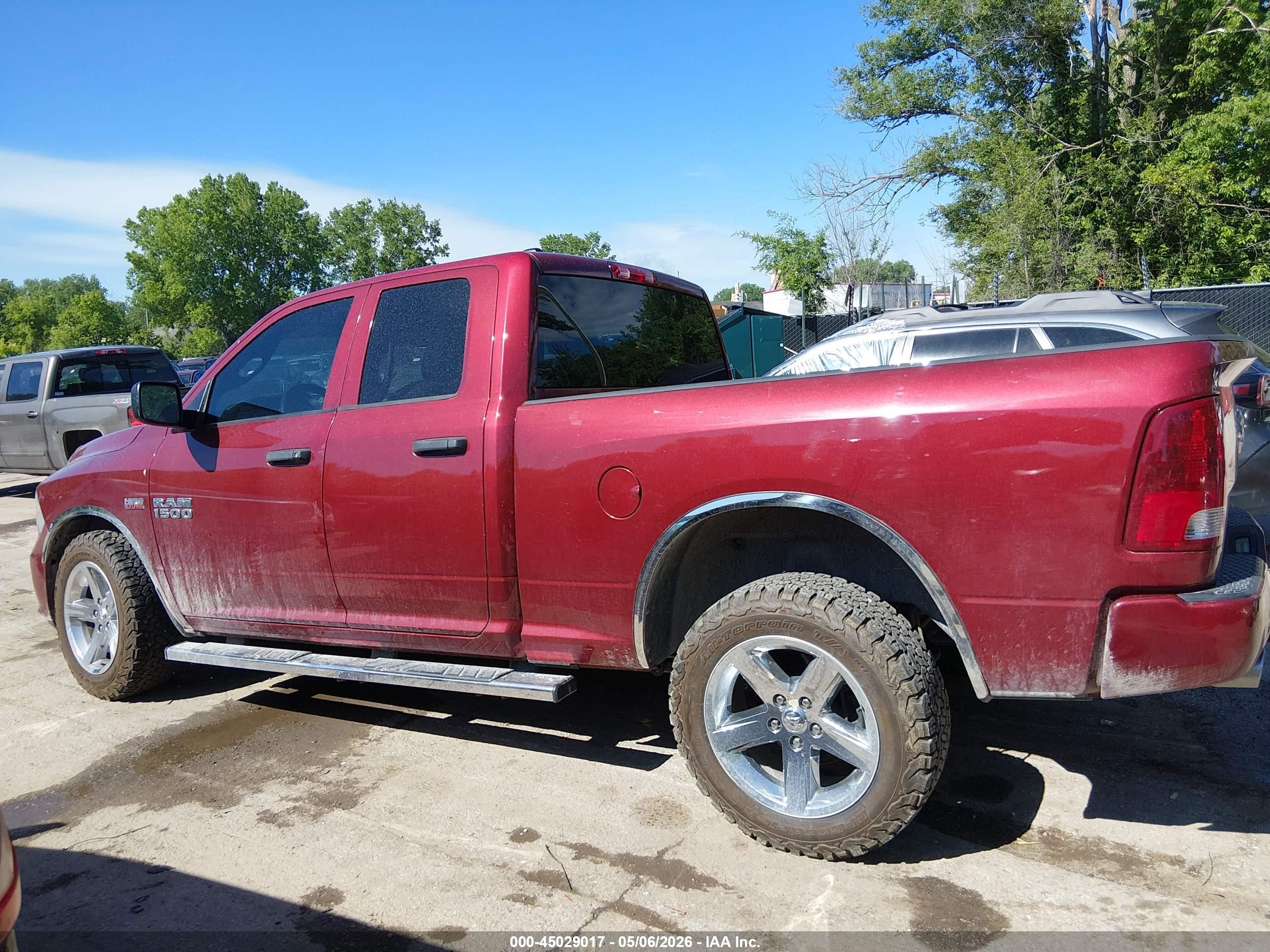 2013 Ram 1500 Express Burgundy vin: 1C6RR7FT1DS647600