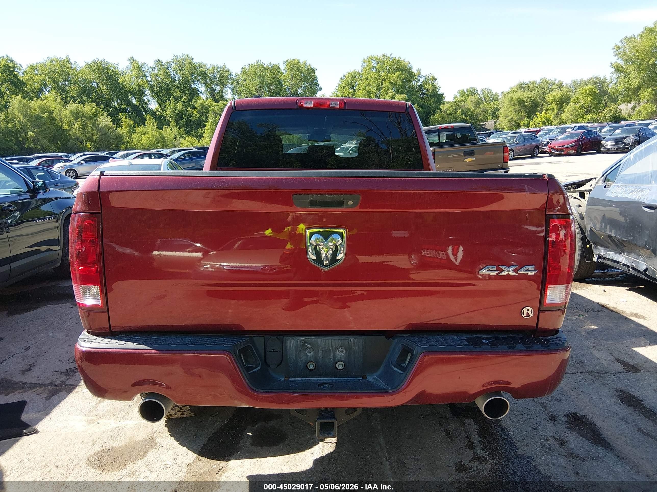 2013 Ram 1500 Express Burgundy vin: 1C6RR7FT1DS647600