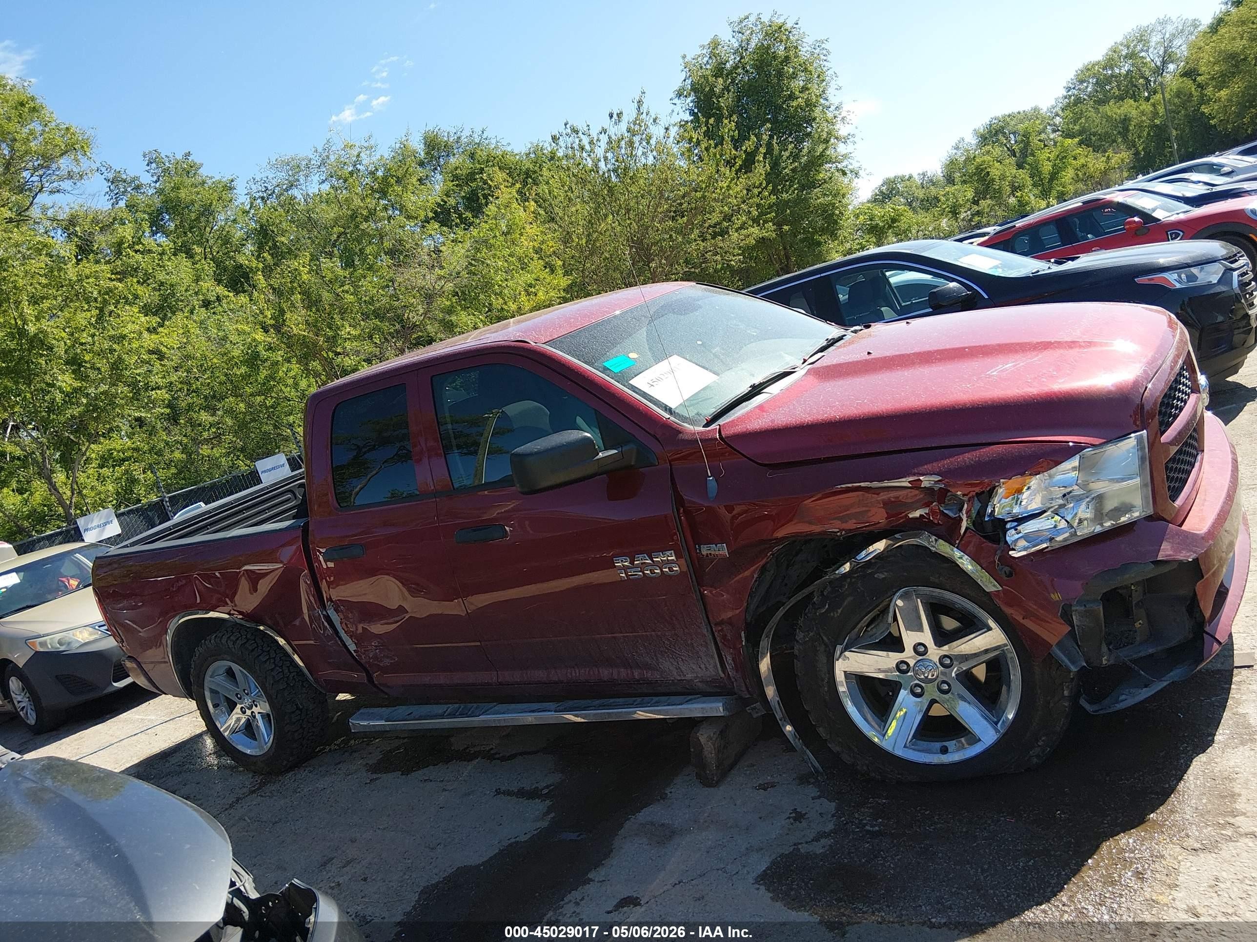 2013 Ram 1500 Express Burgundy vin: 1C6RR7FT1DS647600