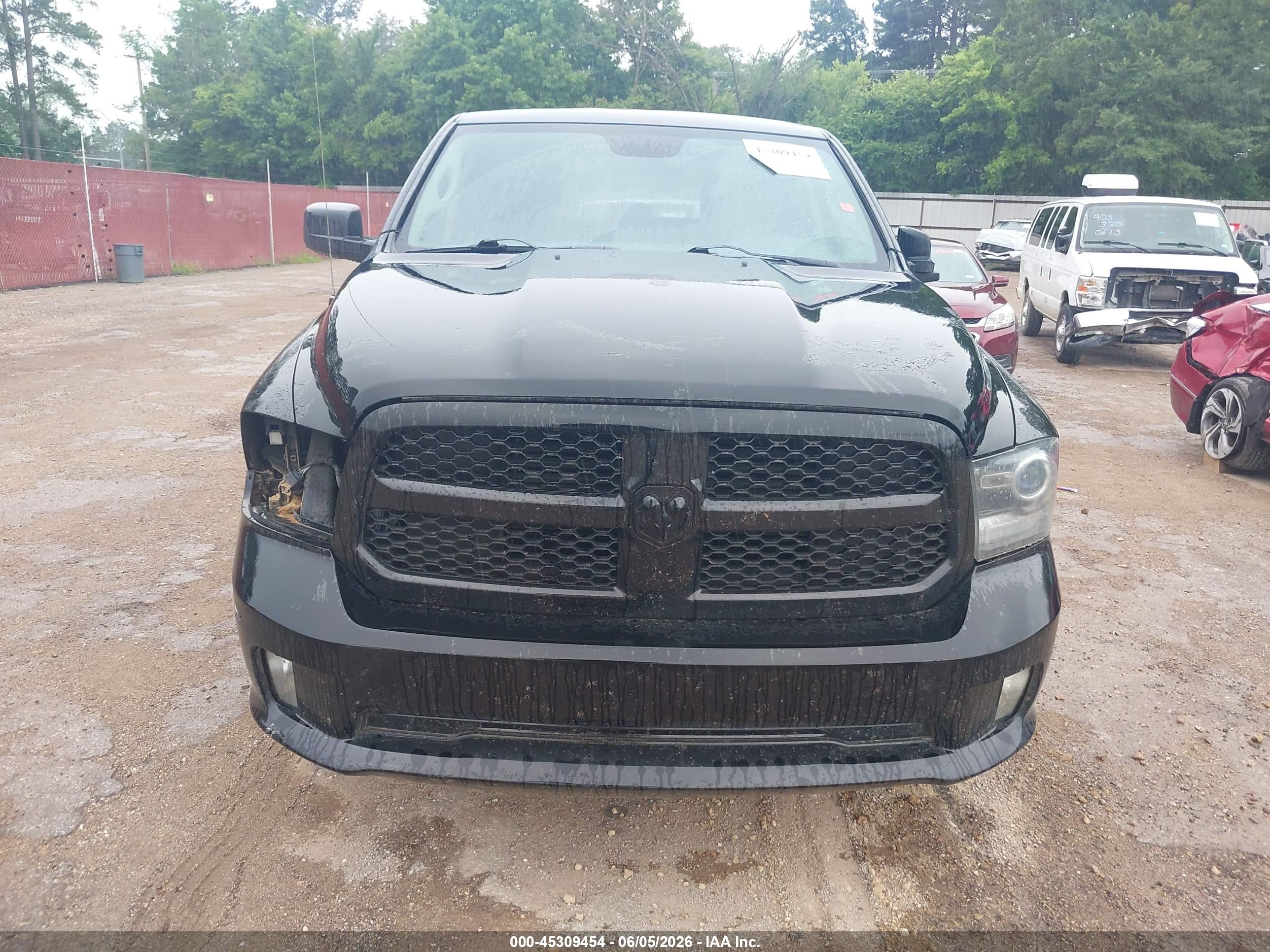 2014 Ram 1500 Express Черный vin: 1C6RR7FT1ES349971