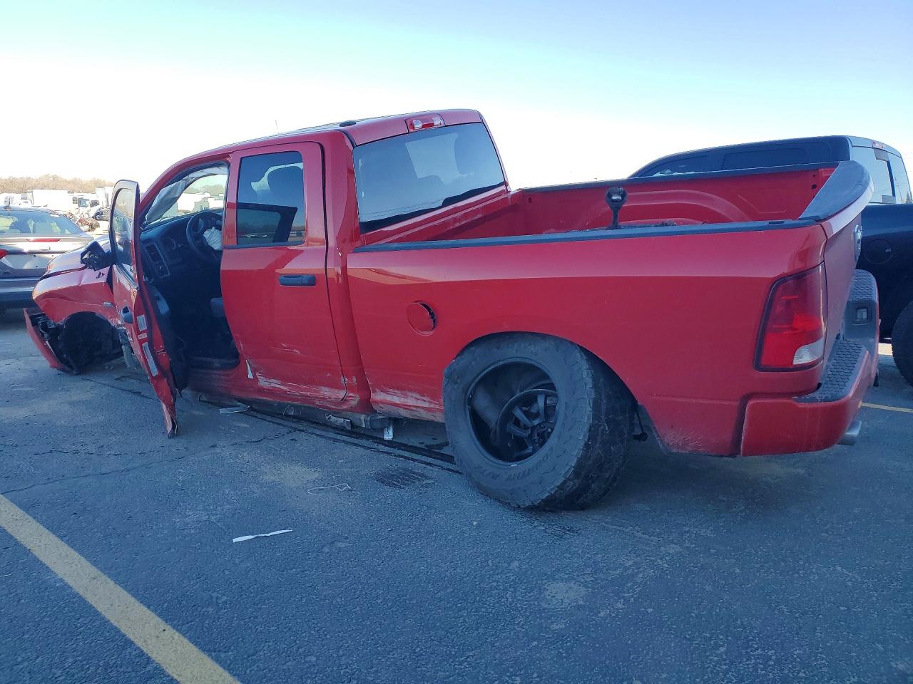 2016 Ram 1500 Red vin: 1C6RR7FT1GS125893