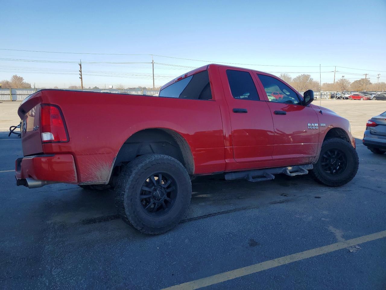 2016 Ram 1500 Red vin: 1C6RR7FT1GS125893