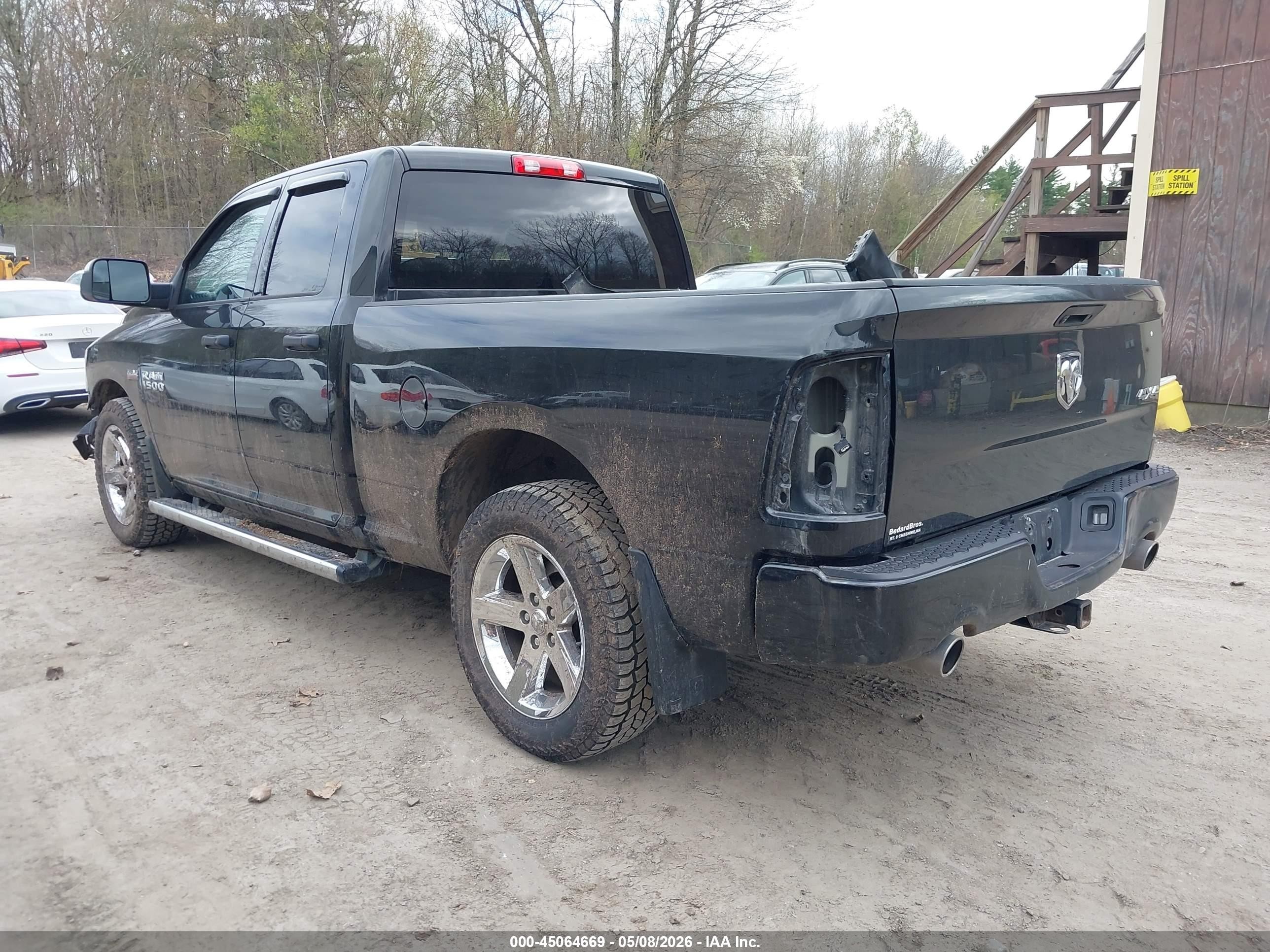2016 Ram 1500 Express Черный vin: 1C6RR7FT1GS311532