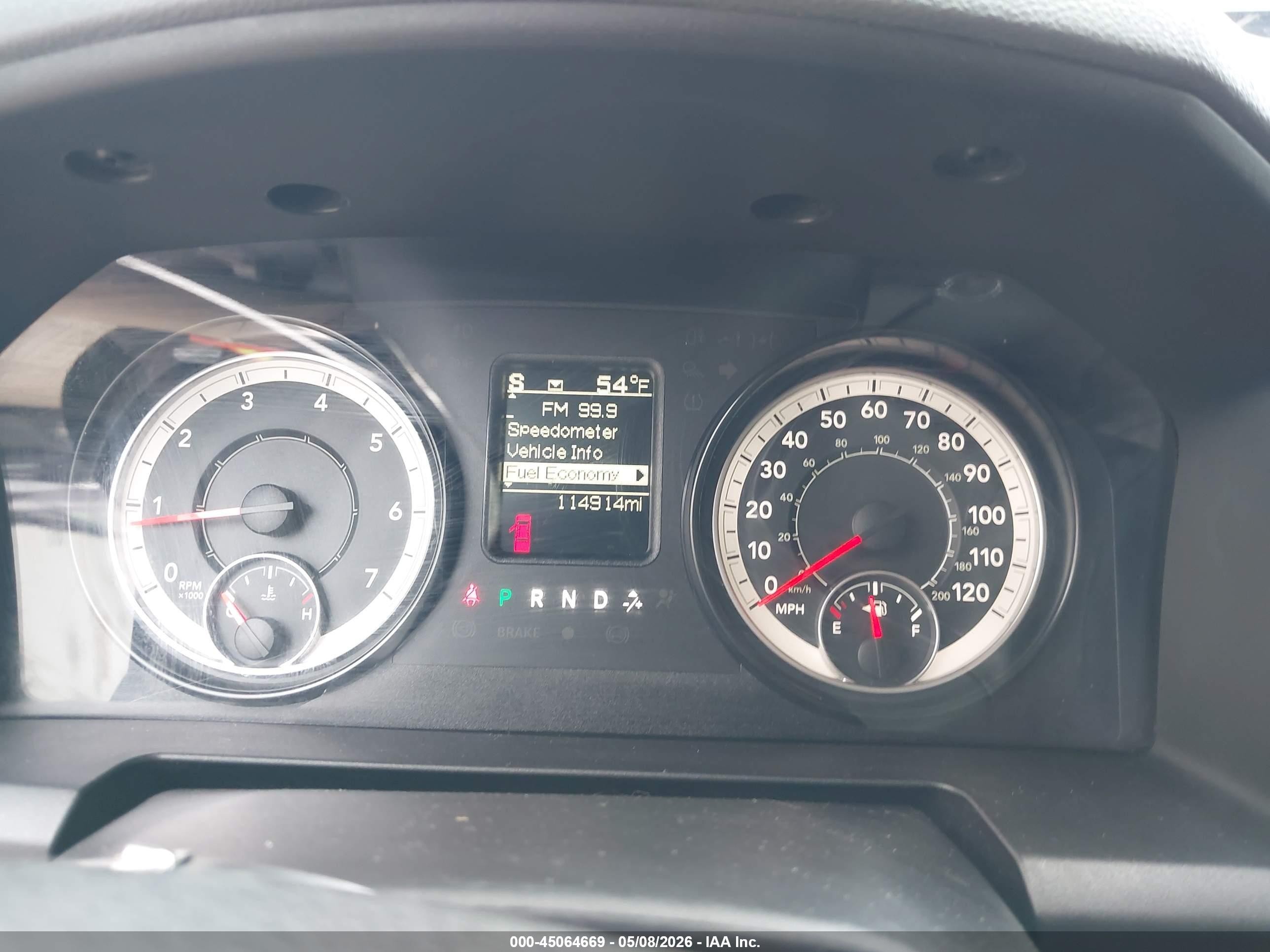 2016 Ram 1500 Express Черный vin: 1C6RR7FT1GS311532
