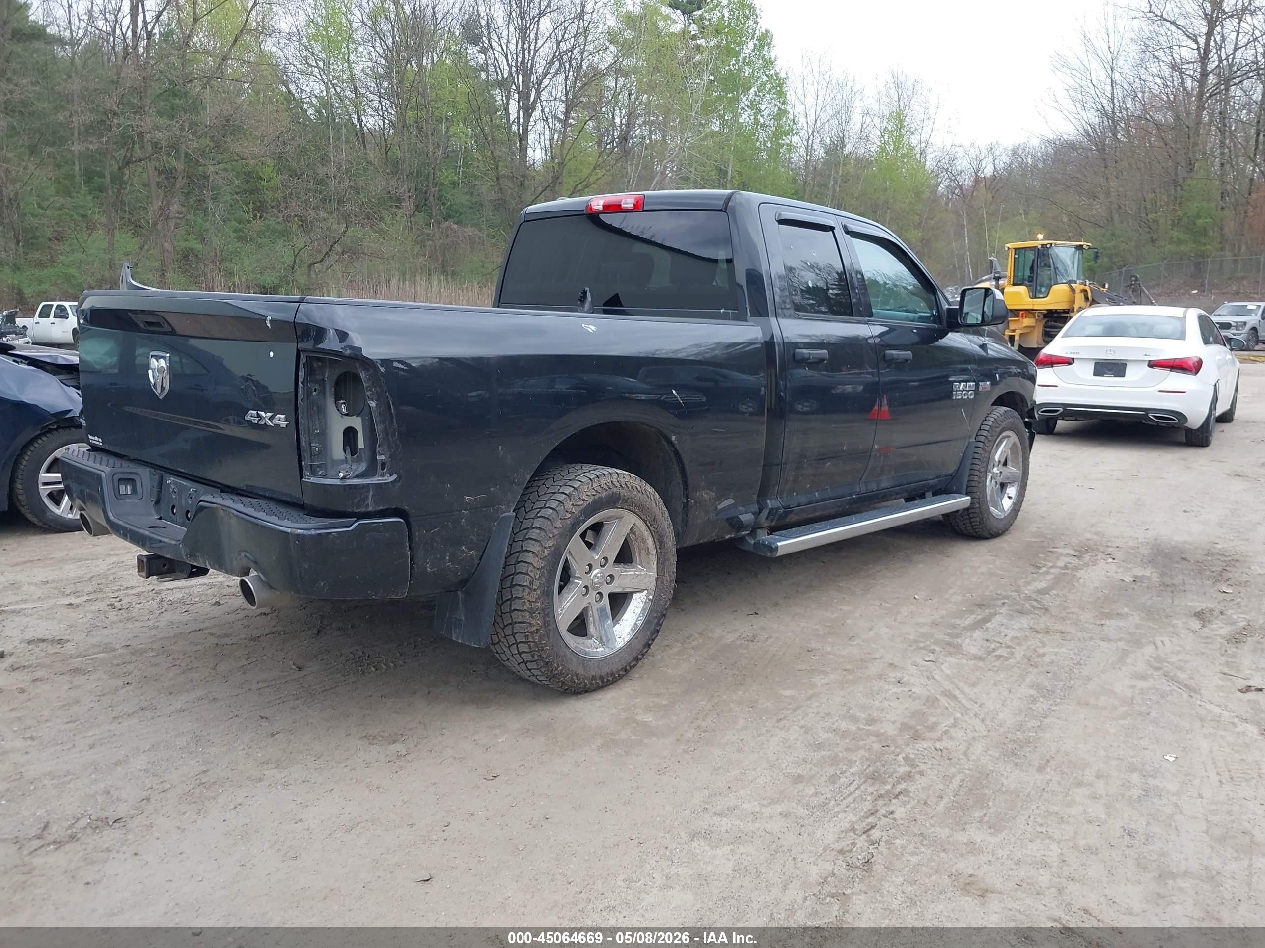 2016 Ram 1500 Express Черный vin: 1C6RR7FT1GS311532