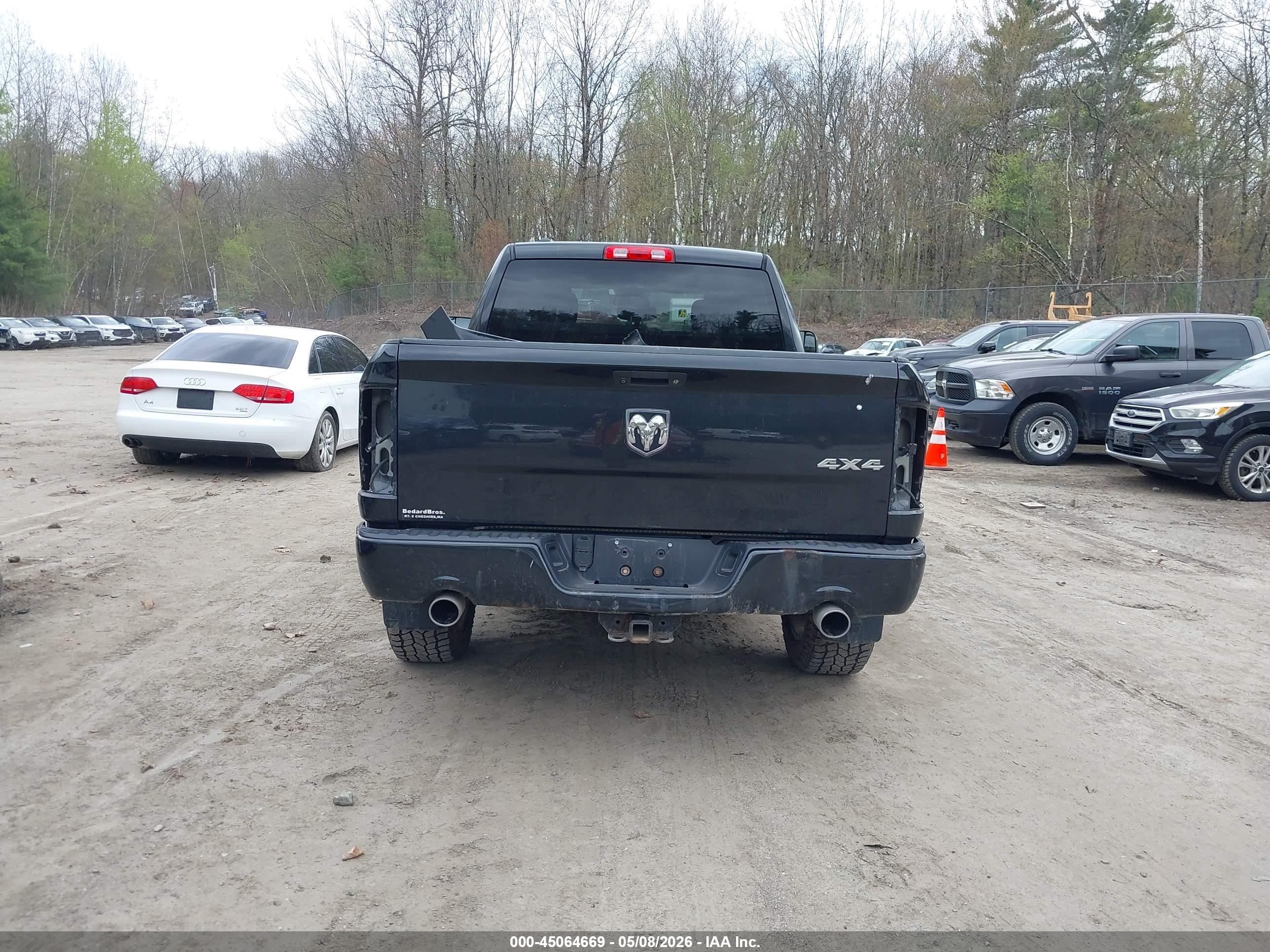 2016 Ram 1500 Express Черный vin: 1C6RR7FT1GS311532