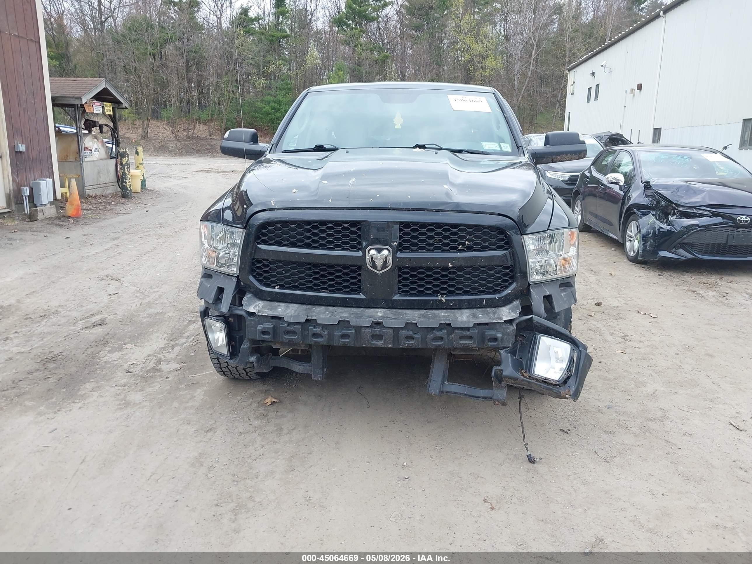 2016 Ram 1500 Express Черный vin: 1C6RR7FT1GS311532