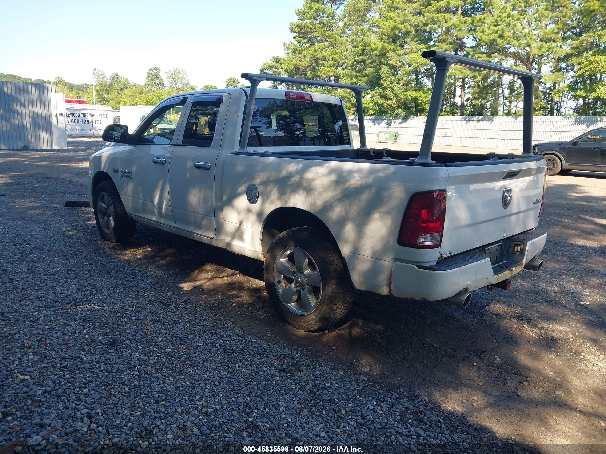 2013 Ram 1500 Express White vin: 1C6RR7FT2DS506891