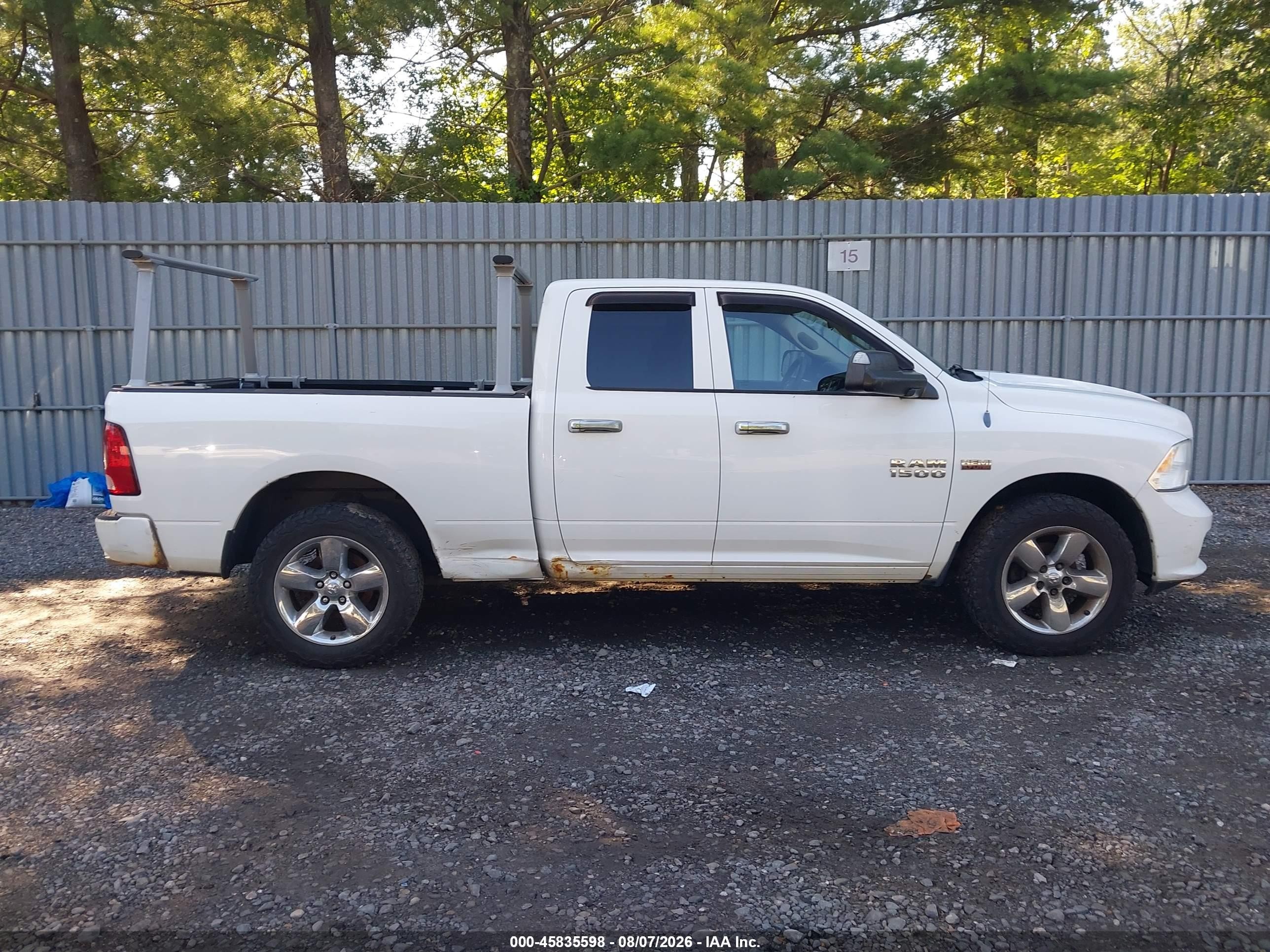 2013 Ram 1500 Express White vin: 1C6RR7FT2DS506891