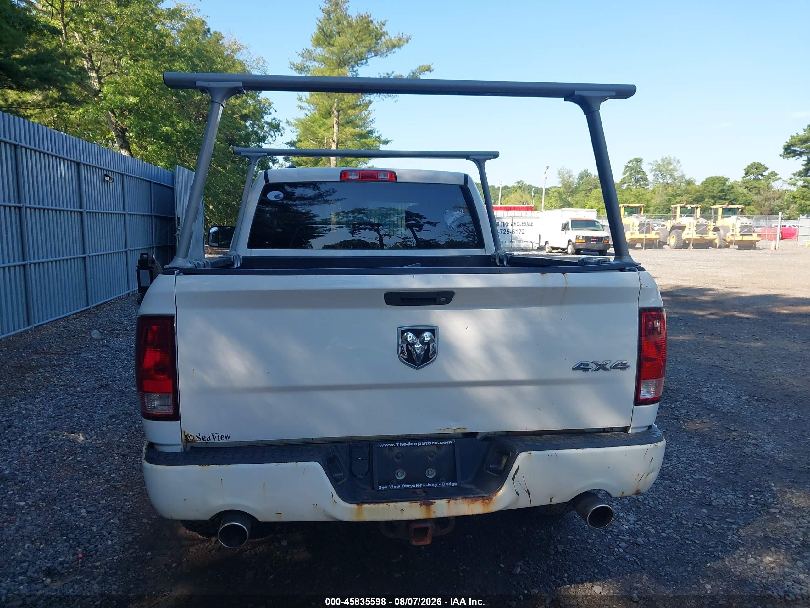 2013 Ram 1500 Express White vin: 1C6RR7FT2DS506891
